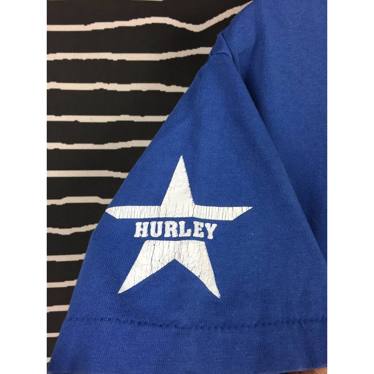 Hurley × Vintage Vtg 90s Hurley Big Logo Made In Usa Surfwear Tee Size US M / EU 48-50 / 2 - 12 Thumbnail