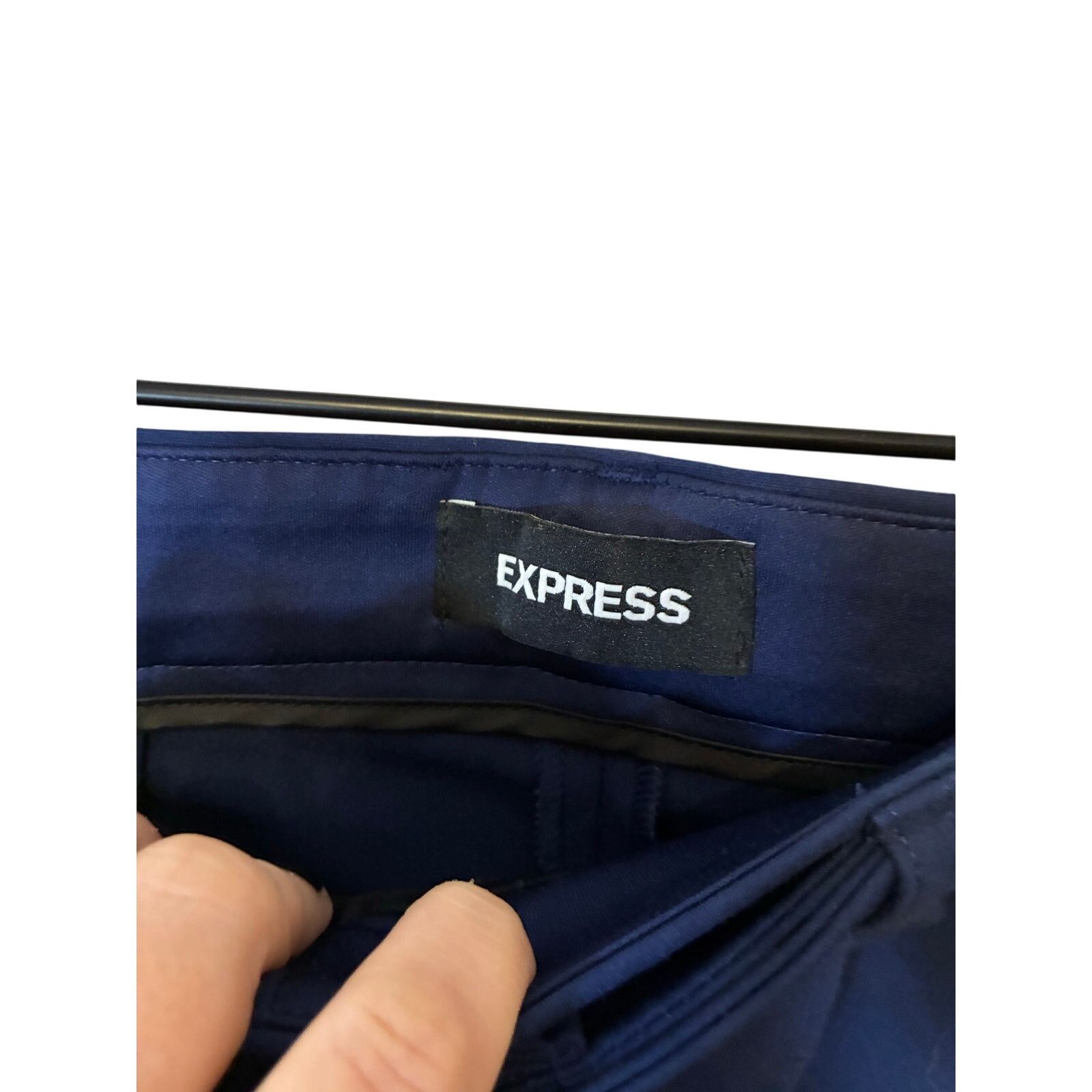 Express Express Navy Belted Shorts Women’s 4 Shortie High Rise Size 27" / US 4 / IT 40 - 3 Thumbnail