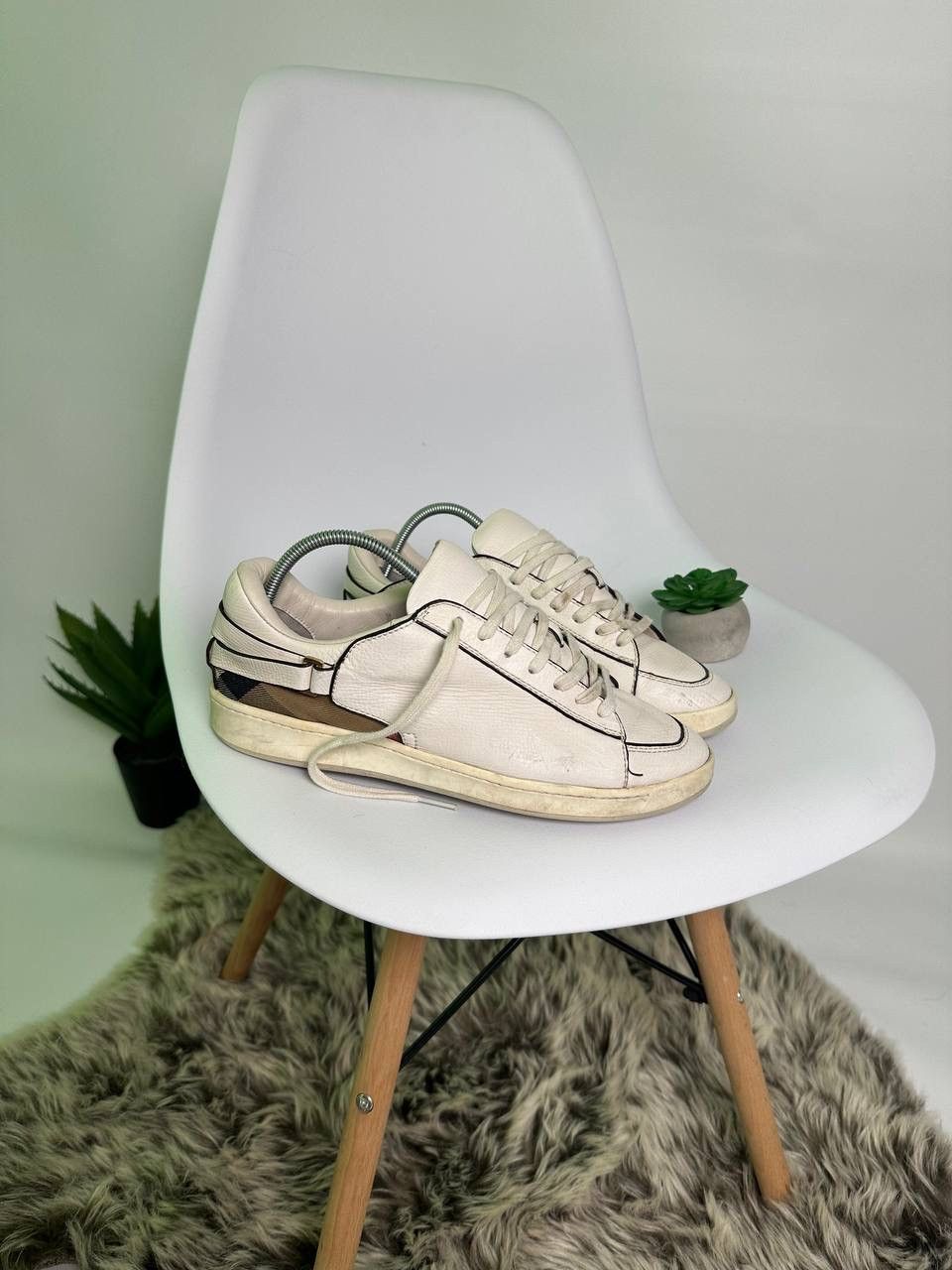 Burberry Leather Shoes Luxury in White, Men's (Size 6)