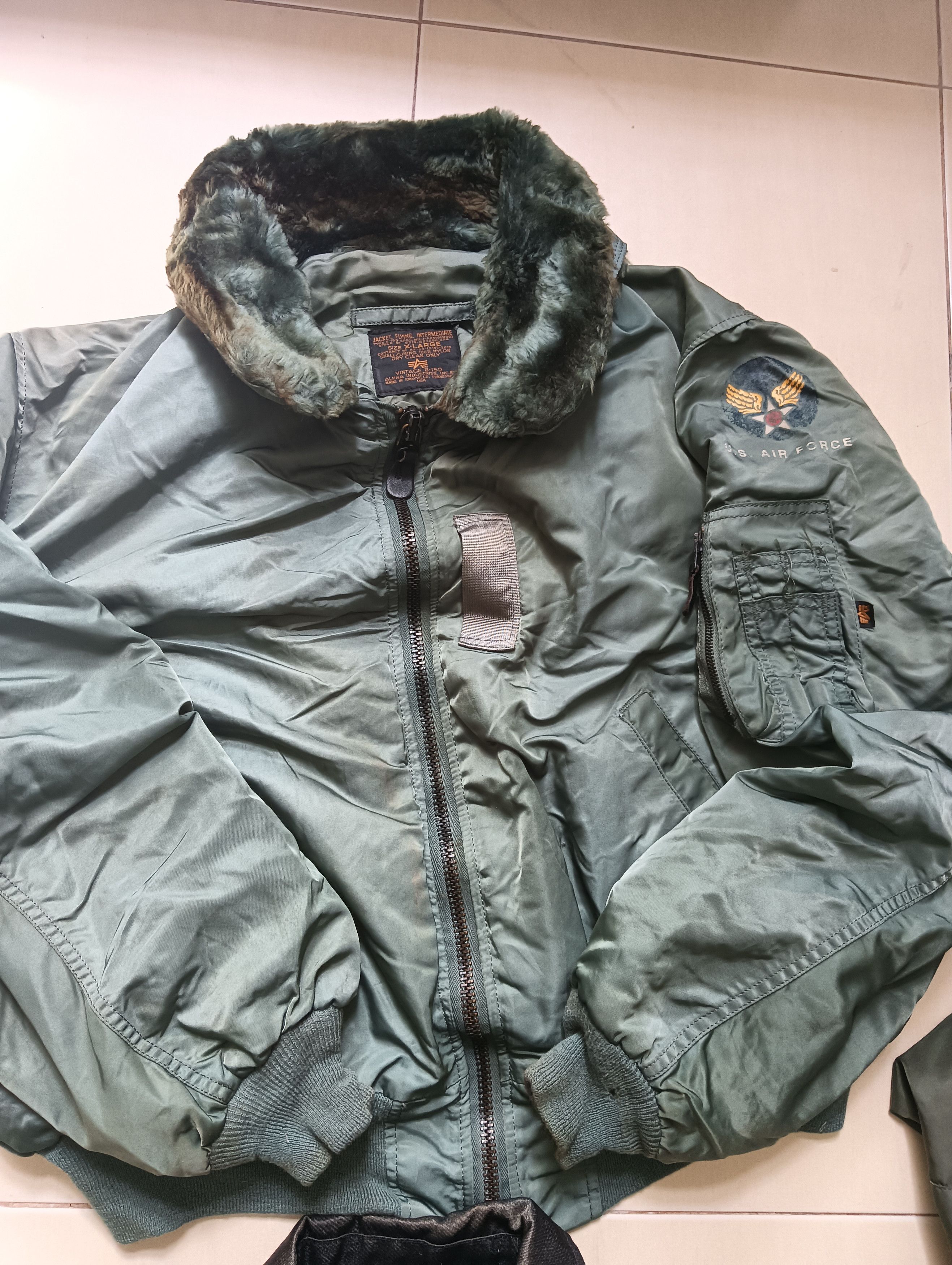Alpha Industries Military Bomber CW55P, B-15D and Parka Size US XL / EU 56 / 4 - 2 Thumbnail