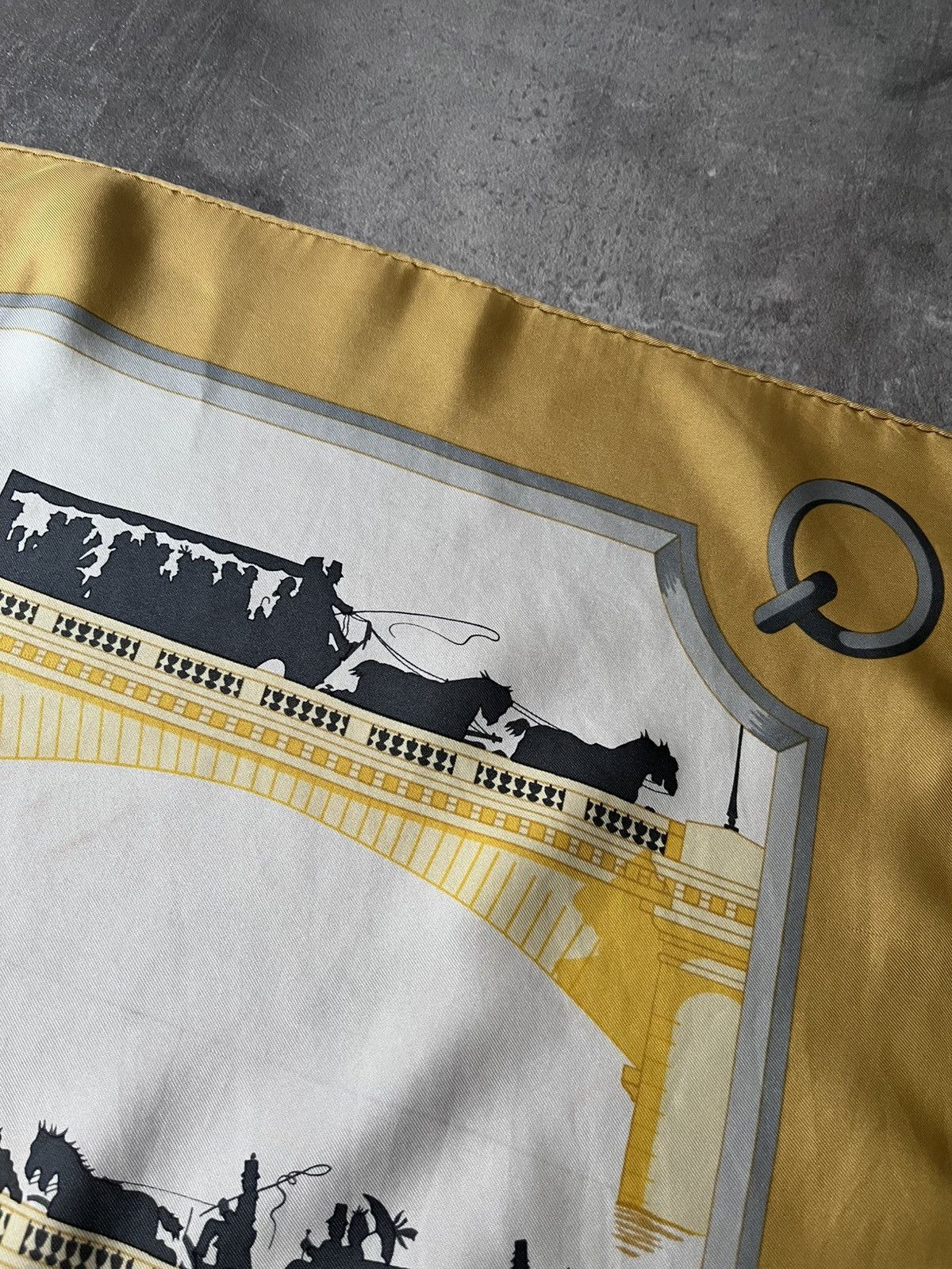 Hermes Hermes ''Le Ponts de Paris'' silk scarf yellow rare Size ONE SIZE - 12 Thumbnail