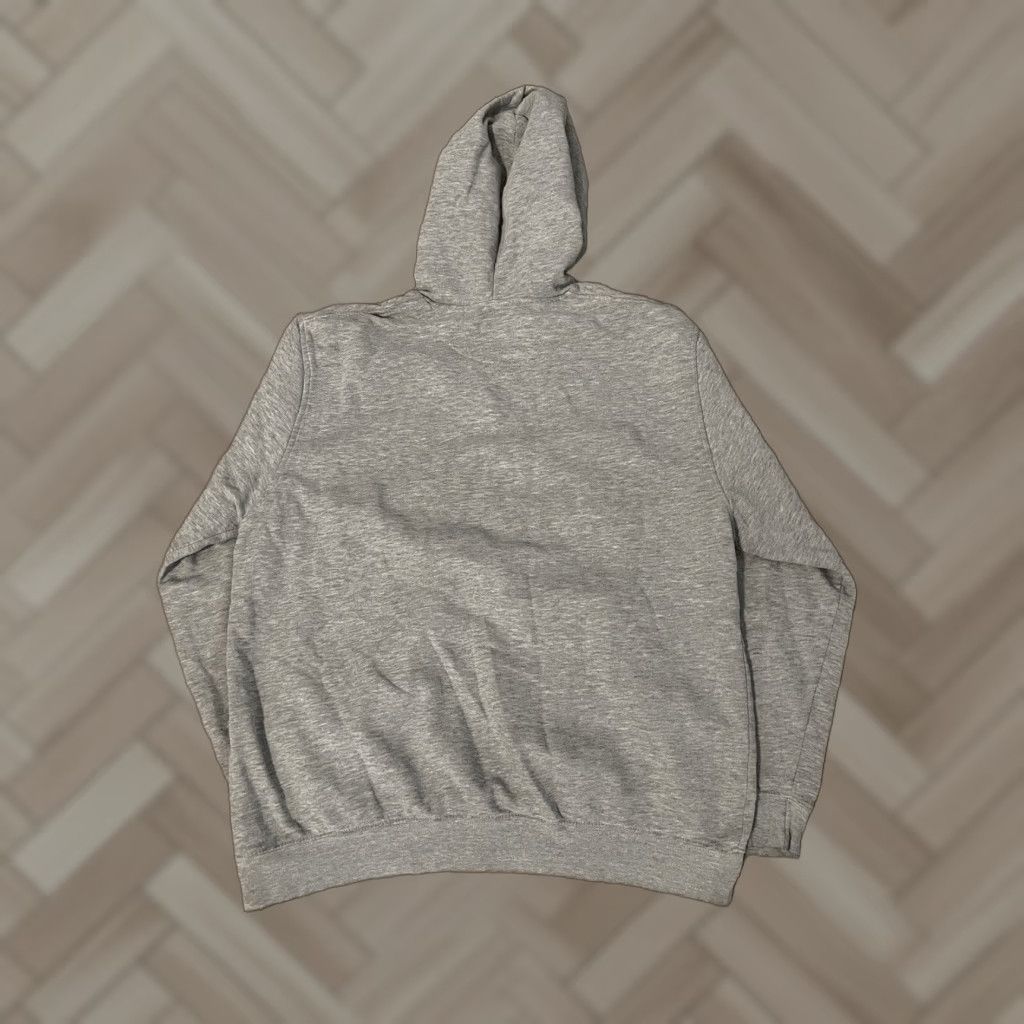 Nike **Y2K Vintage Nike Gray Hooded Sweatshirt Size Large** User: **Y2K Vintage Nike Gray Pullover Hooded Sweatshirt Size Large** Size US L / EU 52-54 / 3 - 1 Thumbnail