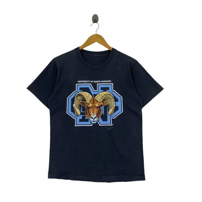 Vintage Vintage 1989 UNIVERSITY OF NORTH CAROLINA Tee Shirt Size S / US 4 / IT 40 - 1 Thumbnail