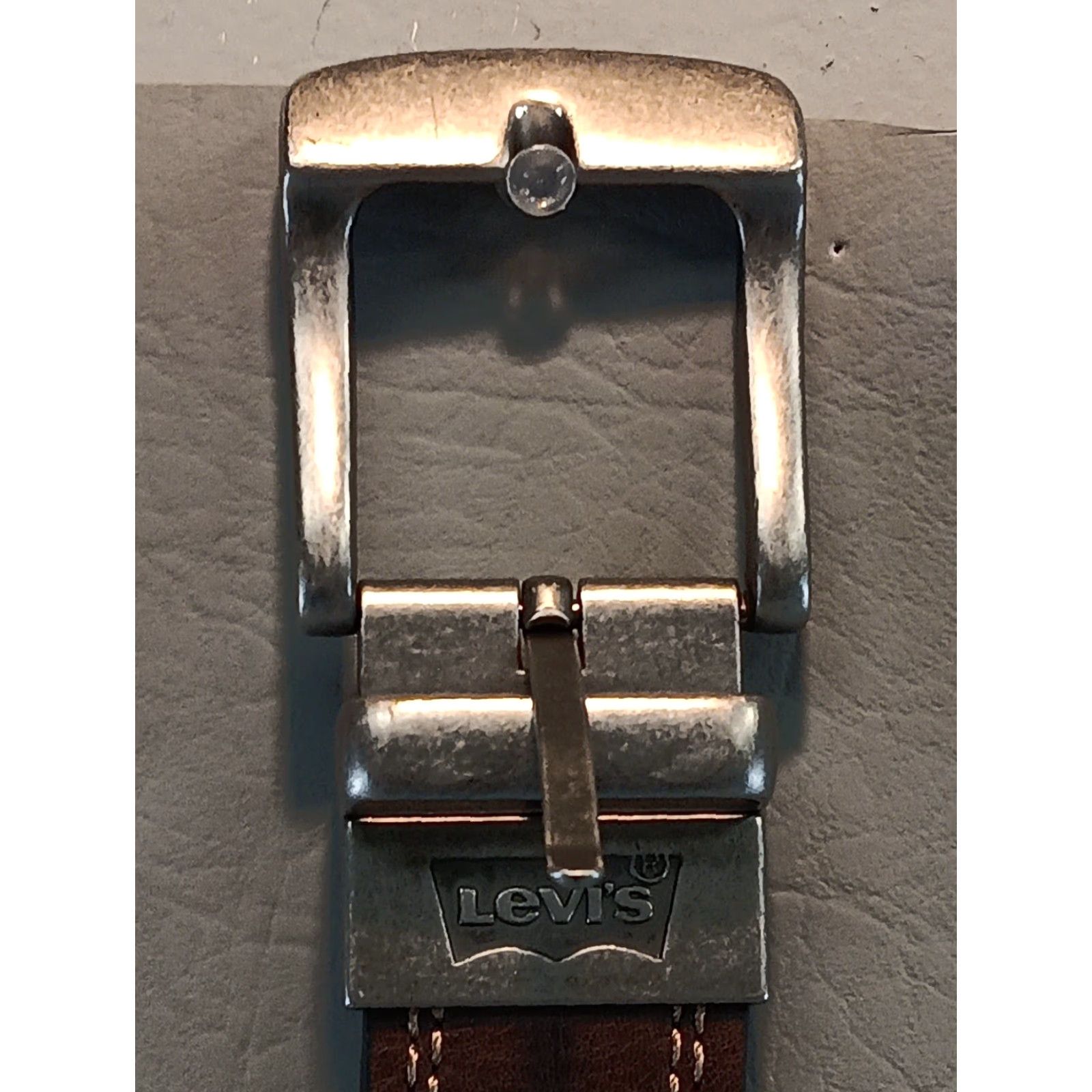 Levi's Levi's Belt Men's 38"-40" Reversible Leather Brown Black Narrow Wide Double Stitch Buckle Fashion Belt Size ONE SIZE - 3 Thumbnail