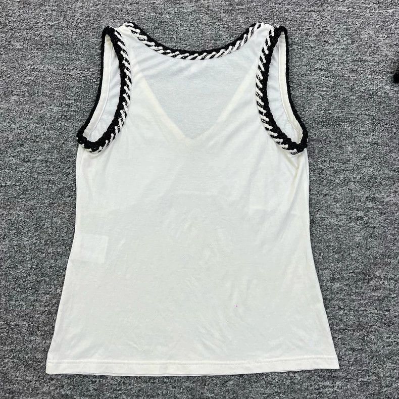 Chanel Chanel White neckline silver silk trimmed vest Size XXS / US 00 / IT 34 - 2 Thumbnail