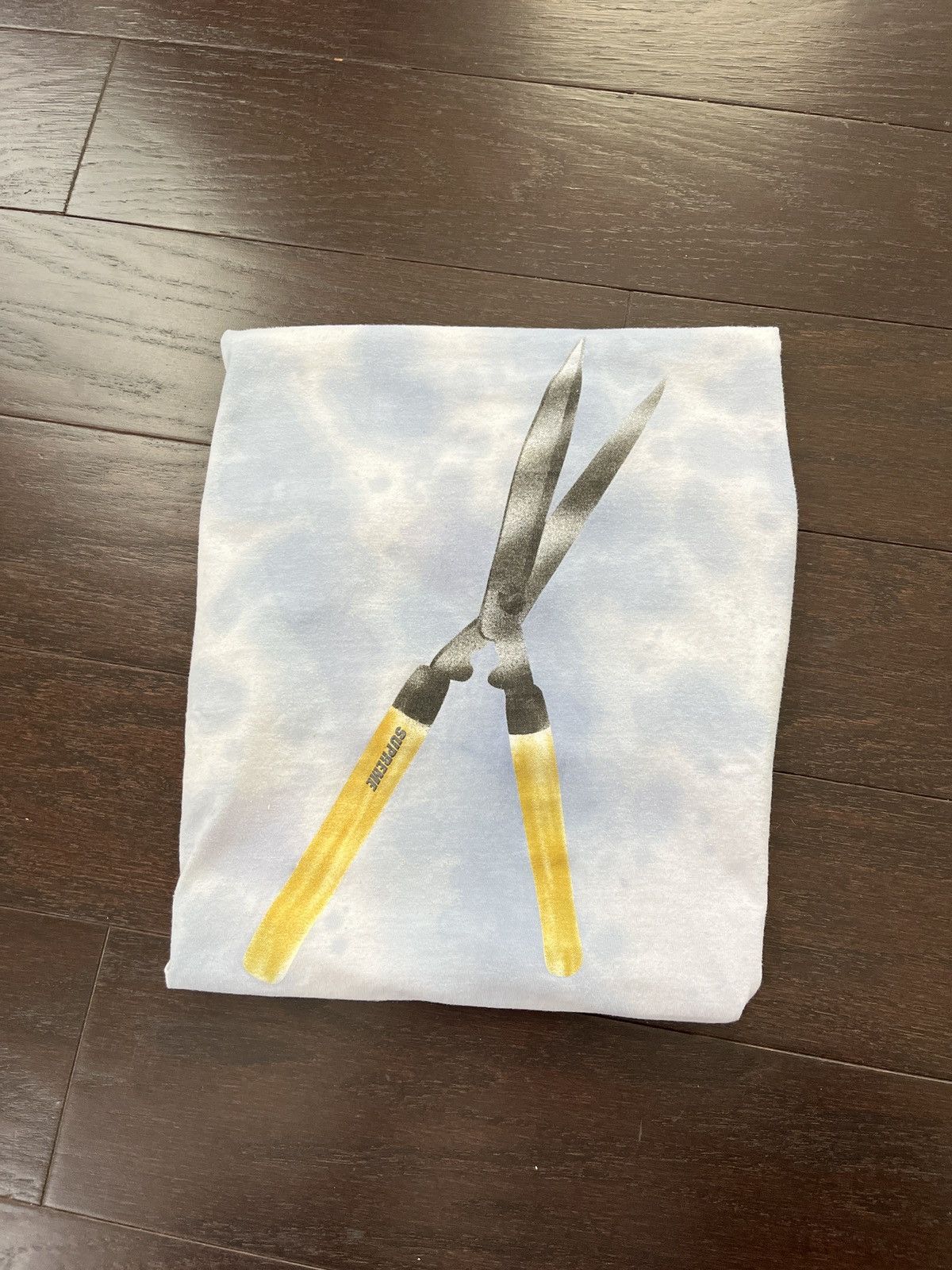 Supreme SS19 Supreme Shears 1 of 1 tee M Size US M / EU 48-50 / 2 - 4 Thumbnail