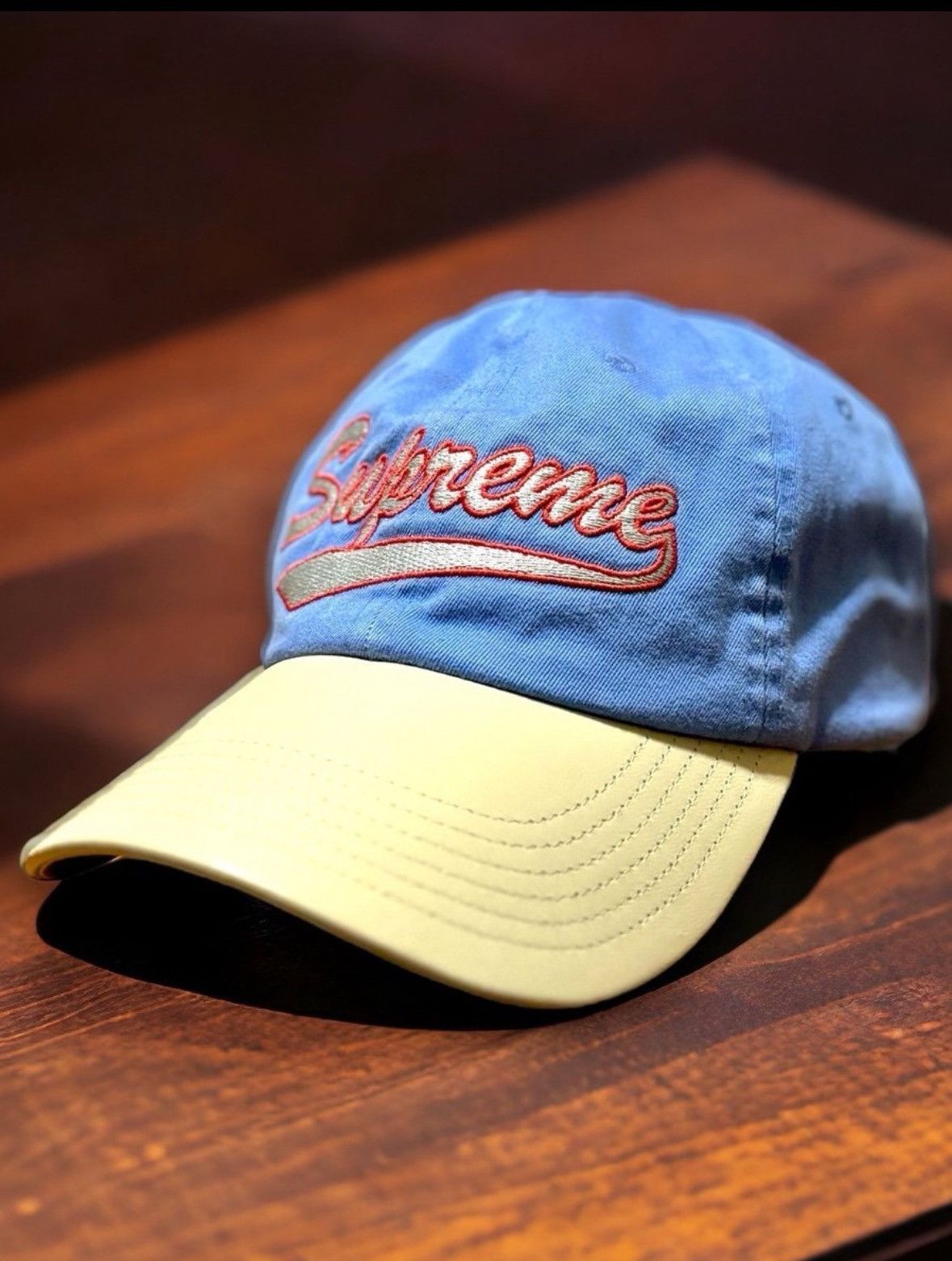 Supreme Leather Script Logo 6-Panel Cap - 帽子