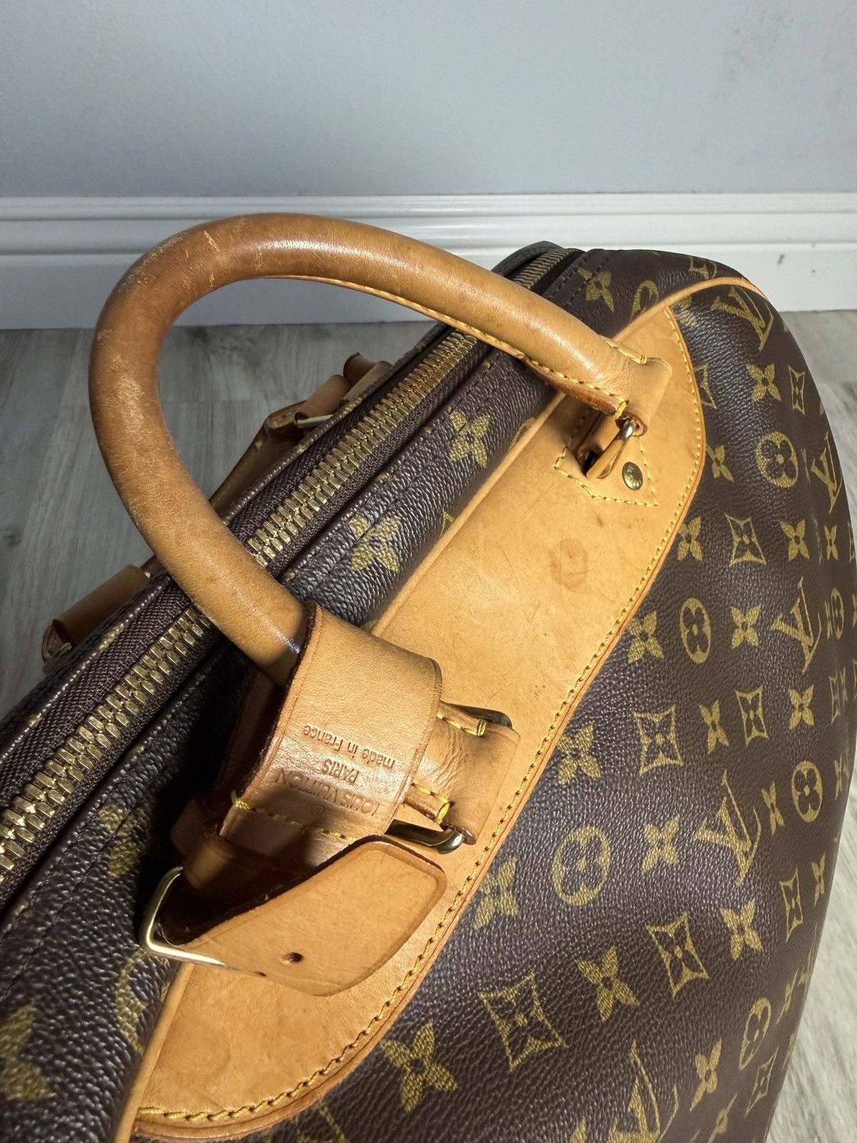 Louis Vuitton Louis Vuitton Evasion Travel Bag Monogram Canvad Size ONE SIZE - 7 Thumbnail