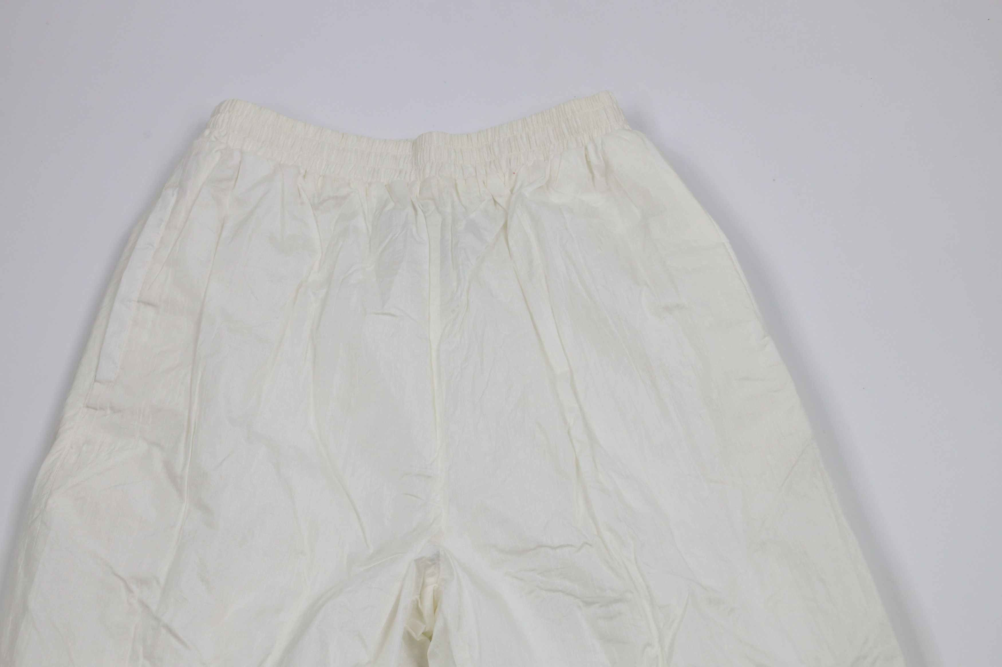 Vintage Vintage 90s Streetwear Lined Windbreaker Joggers Pants White Size 22" - 2 Thumbnail