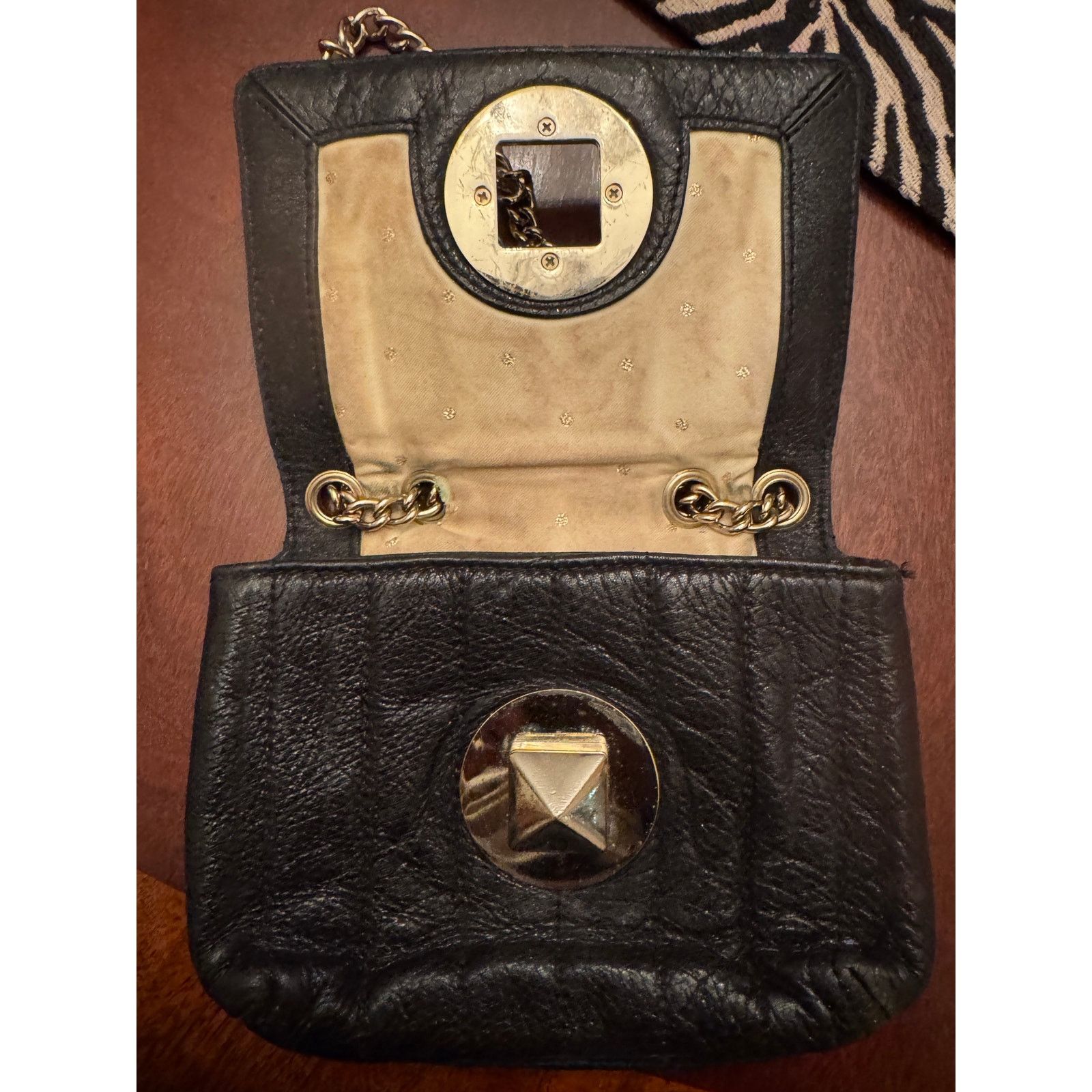 Kate Spade Kate Spade Black Leather Gold Chain Handbag Size ONE SIZE - 4 Thumbnail