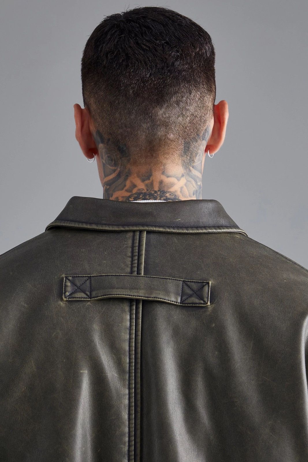 Boohoo Vintage style Boxy heavy PU leather collared bomber jacket Size US L / EU 52-54 / 3 - 3 Thumbnail