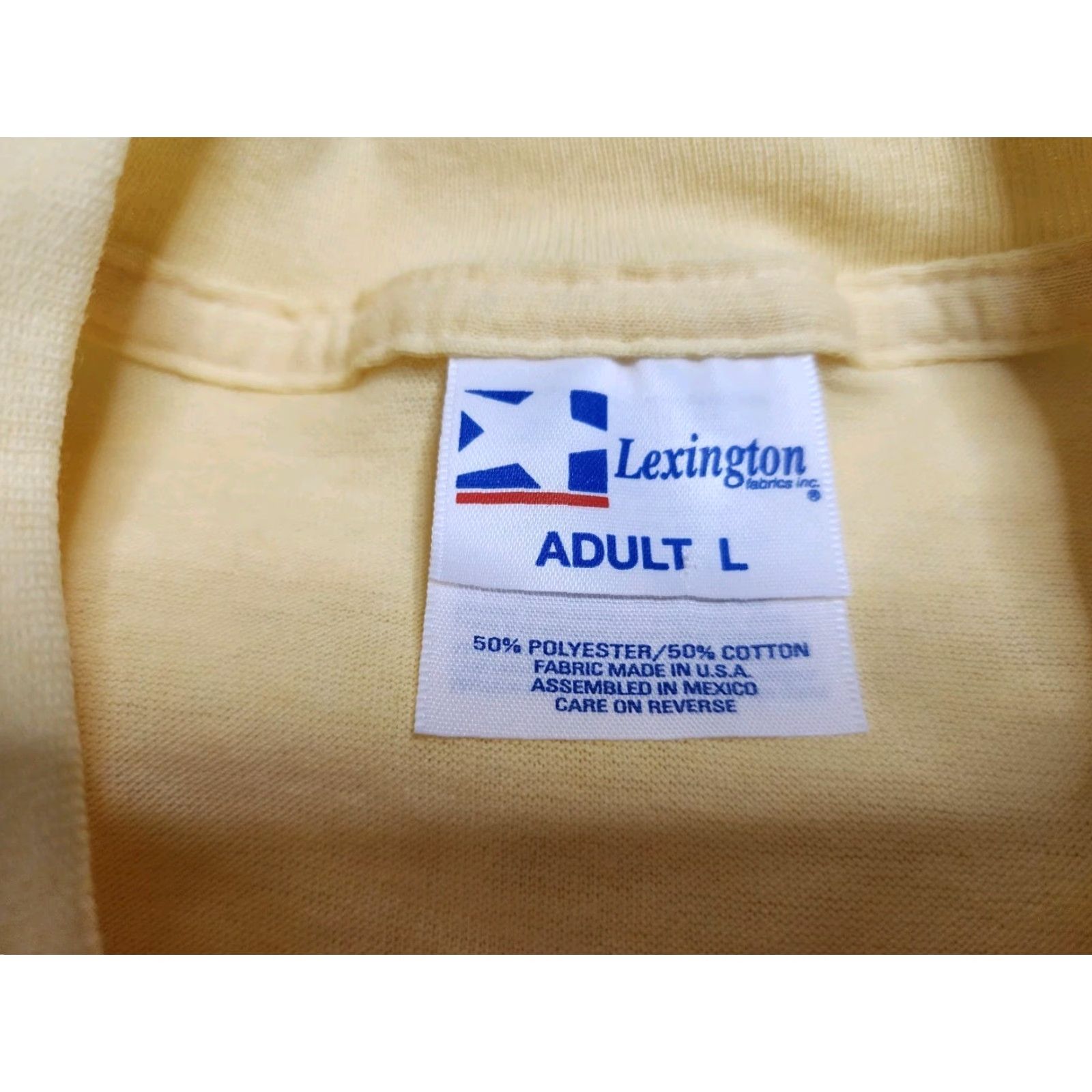 Vintage VINTAGE Lexington T-Shirt Shirt Unisex Adults L Yellow 80s 90s Seashells Travel Souvenir Longboat Key FL Size US L / EU 52-54 / 3 - 5 Thumbnail