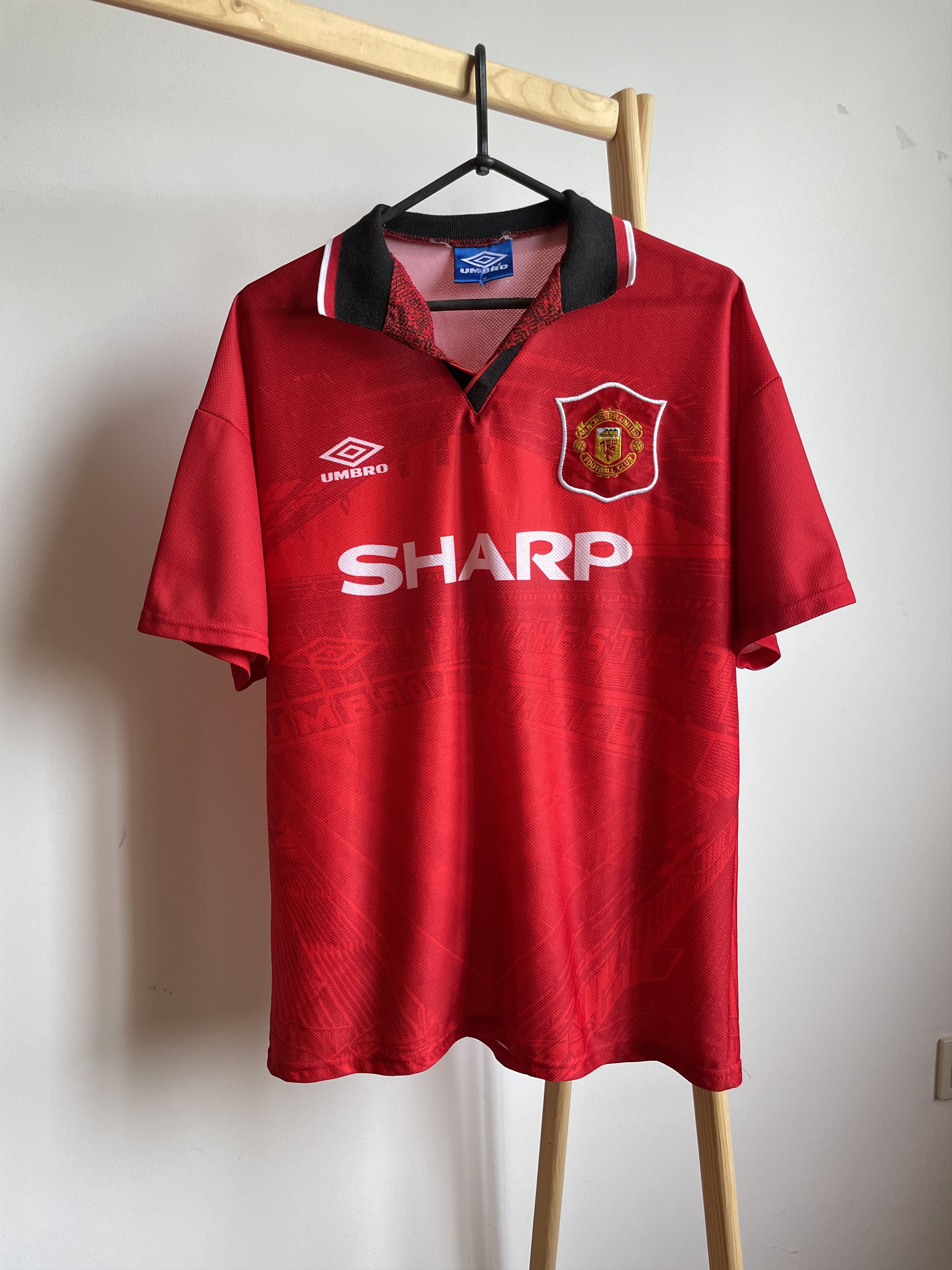 Umbro F.C. Manchester United 1994-1996 Home Jersey Size M Size US M / EU 48-50 / 2 - 1 Preview