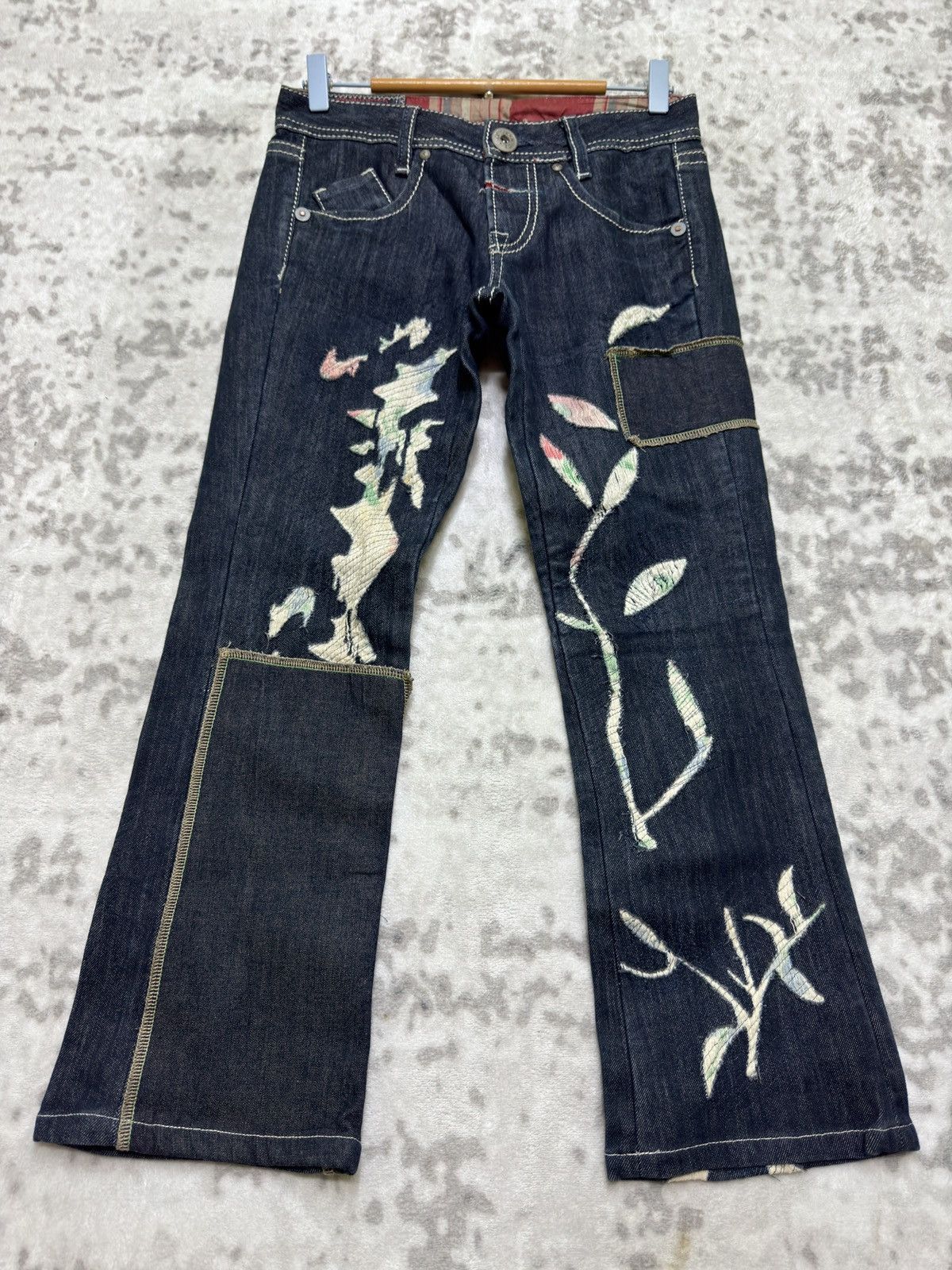Marithe + Francois Girbaud Marithé + François Girbaud Cropped Flare Patchwork Denim Size 27" / US 4 / IT 40 - 1 Thumbnail