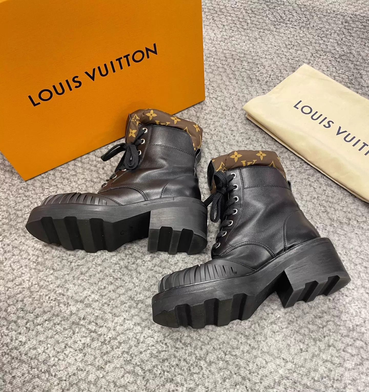 Louis Vuitton Louis Vuitton Monogram Leather Short Boots 36- Vintage Size US 5.5 / IT 35.5 - 5 Thumbnail