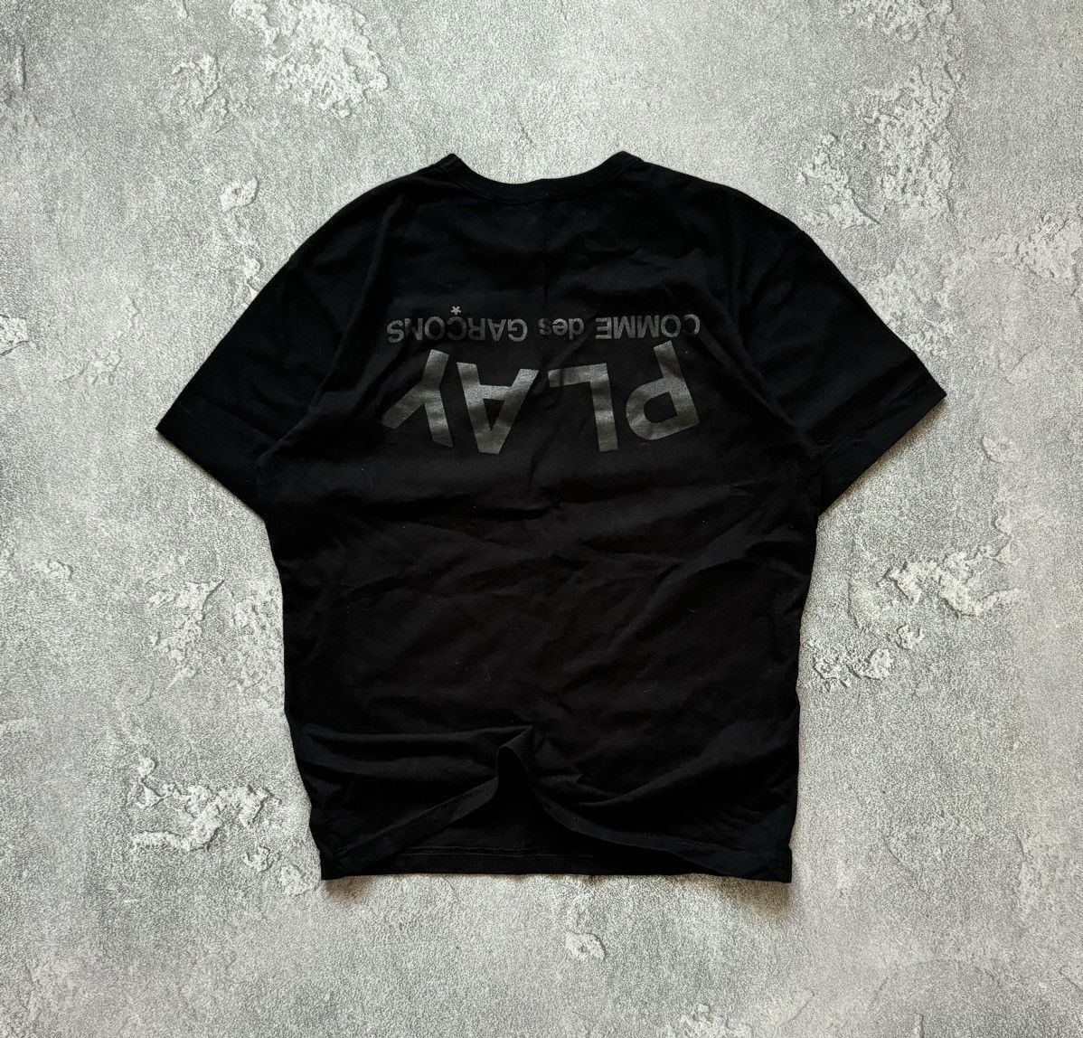 PLAY comme des garçons big logo tee T-shirt polo