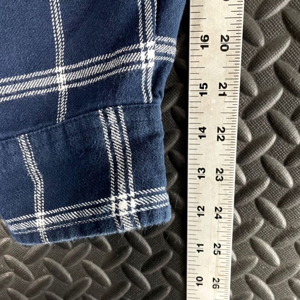 Gap VINTAGE GAP Navy Blue White Plaid Button Up Long Sleeve Shirt Men XL Regular Sleeve Mens XL Blue Plaid Shirt Size US XL / EU 56 / 4 - 6 Thumbnail