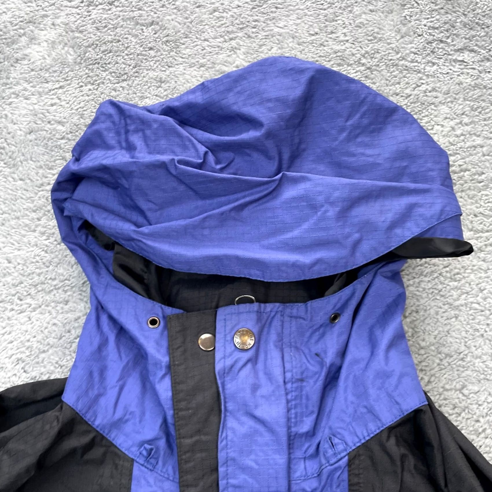 The North Face VINTAGE The North Face Jacket L Blue Gore Tex Hooded Waterproof Windbreaker Men 90s Size US L / EU 52-54 / 3 - 6 Thumbnail