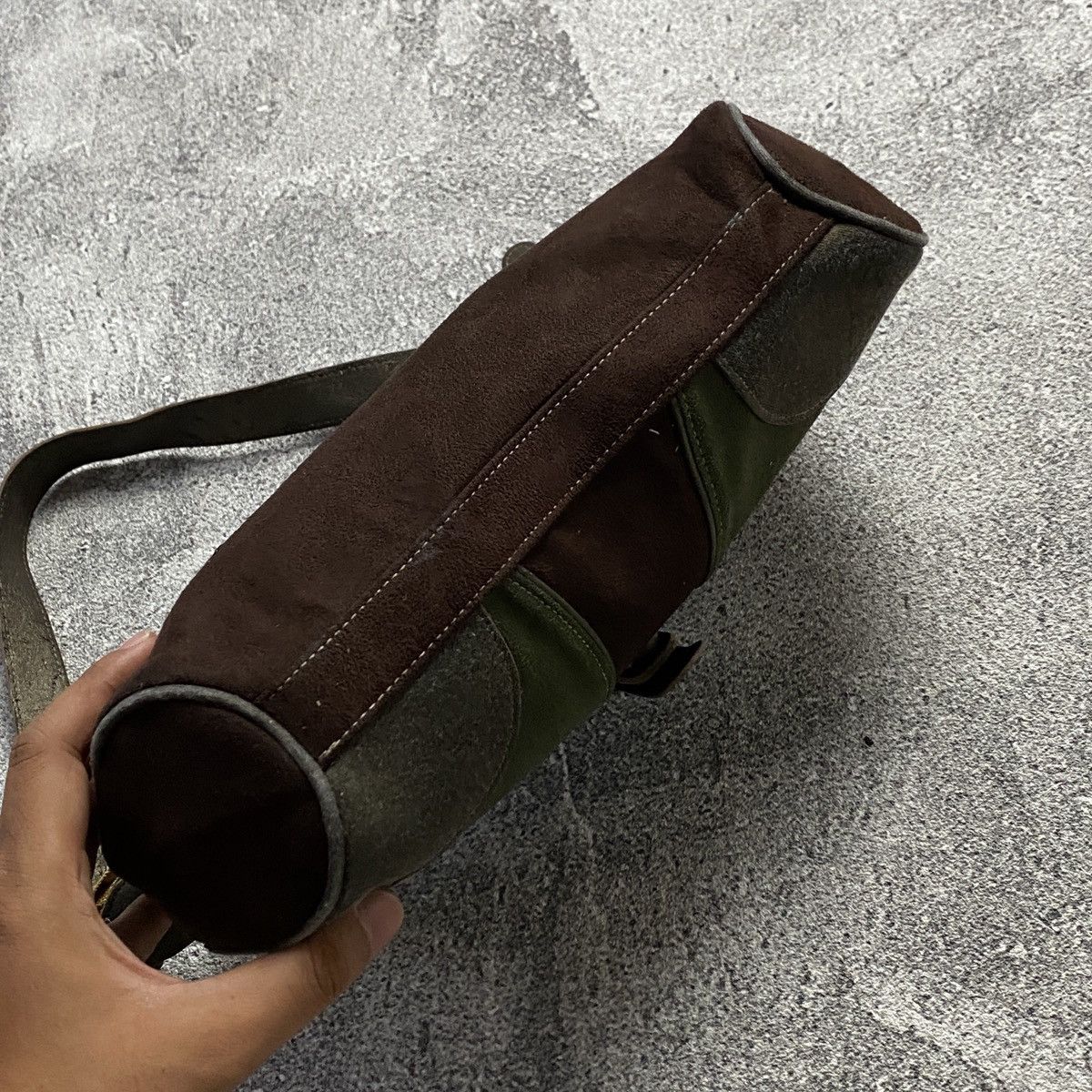 Japanese Brand 2000s Earth Tone Suede Patchwork Shoulder Bag Size ONE SIZE - 8 Thumbnail