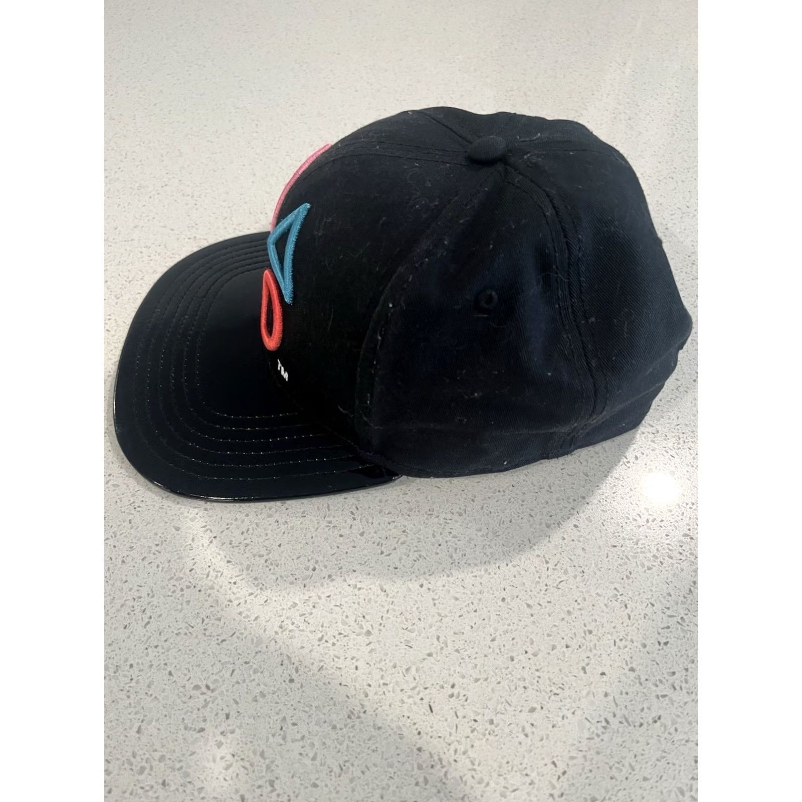 Sony VINTAGE PlayStation Snapback Hat Black Adjustable 3D Logo Embroidered Button Controller Unisex Adults Mens Womens Size ONE SIZE - 4 Thumbnail