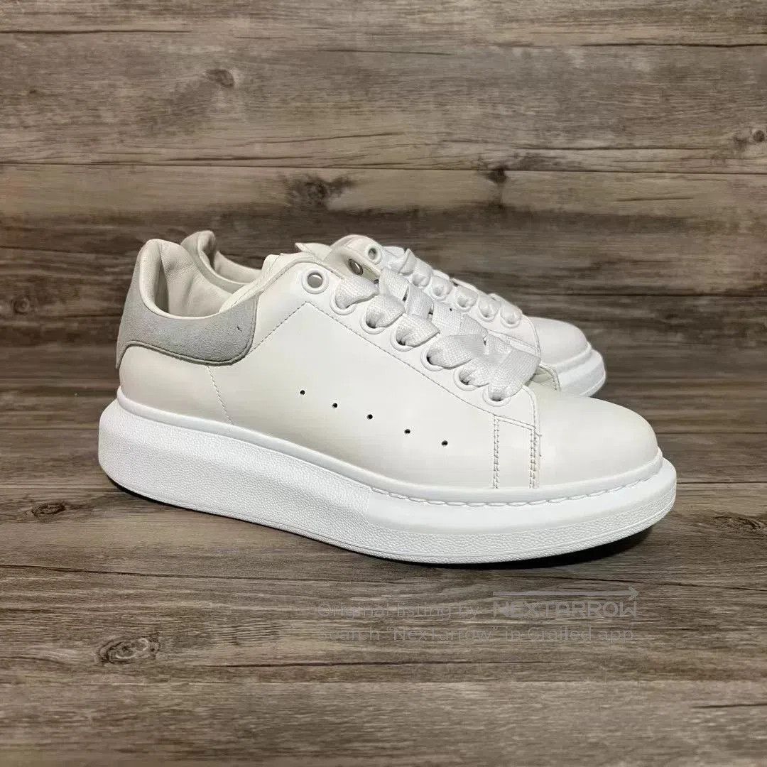 Alexander McQueen Alexander McQueen Gray White Sneakers. Size US 6 / EU 39 - 2 Thumbnail