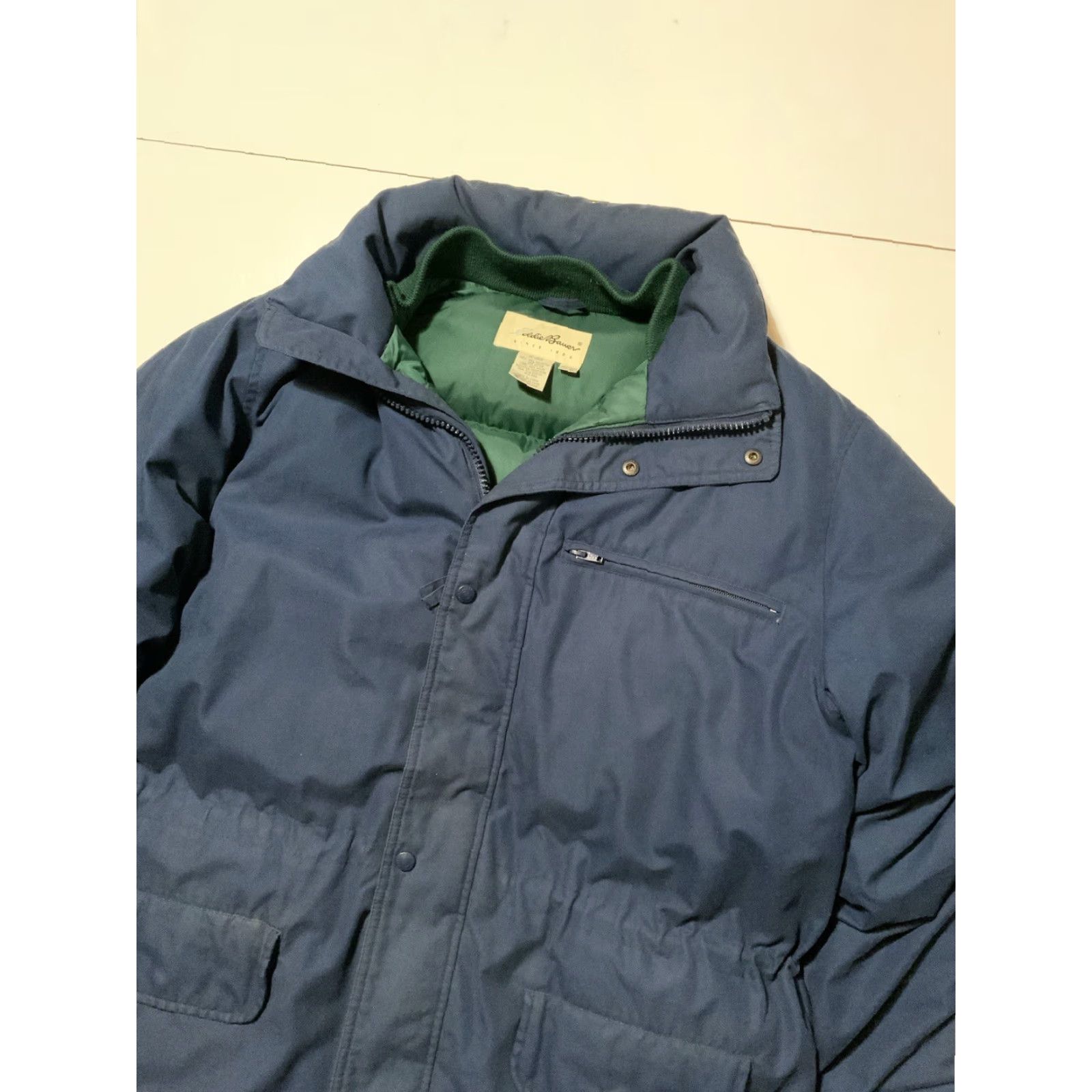 Eddie Bauer VINTAGE Eddie Bauer Goose Down Quilted Lined Navy Puffer Full Zip Jacket Sz. M Mens Blue Down Quilted Puffer Jacket 52x34x27 Size US M / EU 48-50 / 2 - 5 Thumbnail