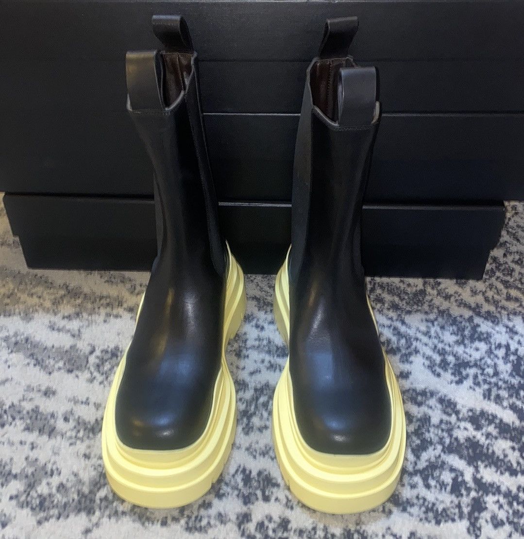 image of Bottega Veneta Tire Chelsea Boots Yellow in Black/Yellow, Women's (Size 9)