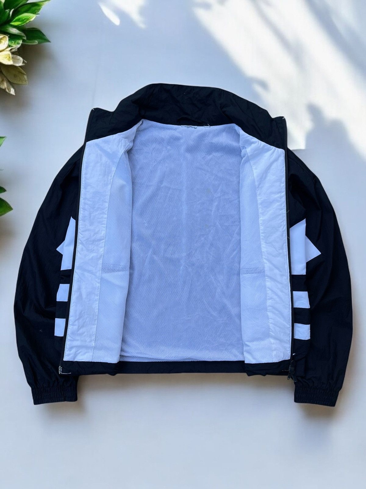 Adidas × Vintage 🔥RARE🔥 ADIDAS BIG LOGO WINDBREAKER JACKET Size M / US 6-8 / IT 42-44 - 3 Thumbnail