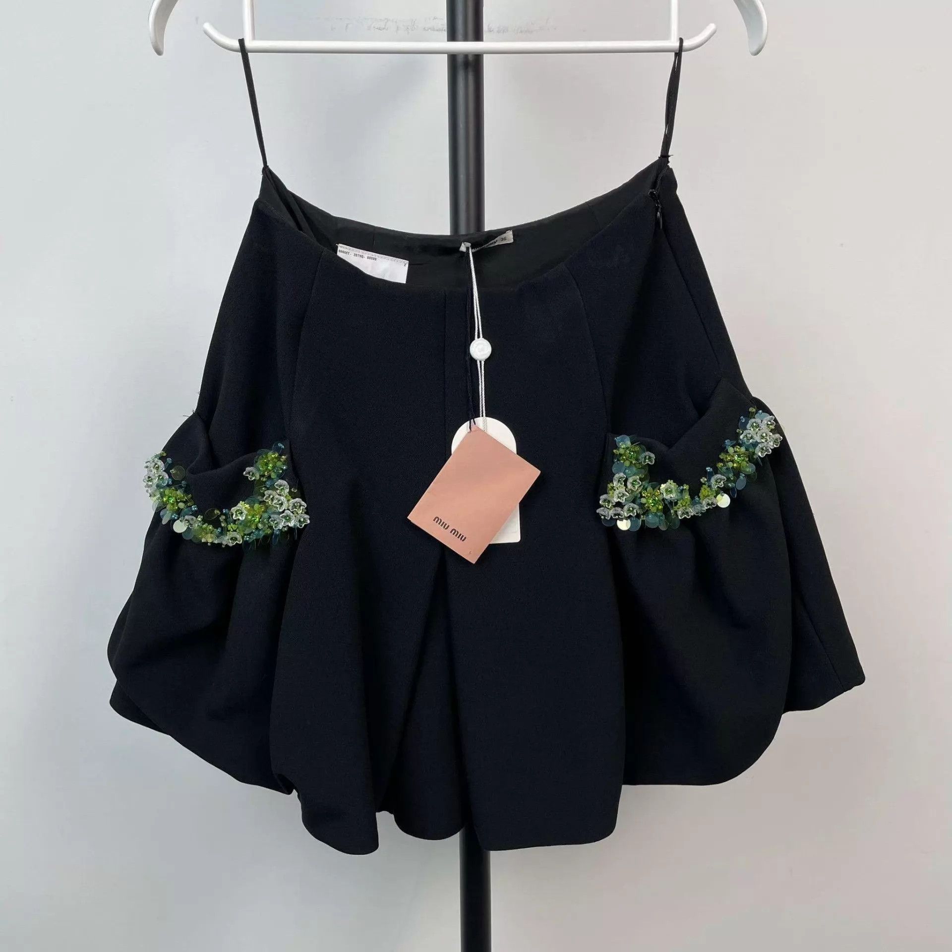 Miu Miu MIU MIU Black Green Floral Sequin Skort Size 25" / US 0 / IT 36 - 1 Thumbnail