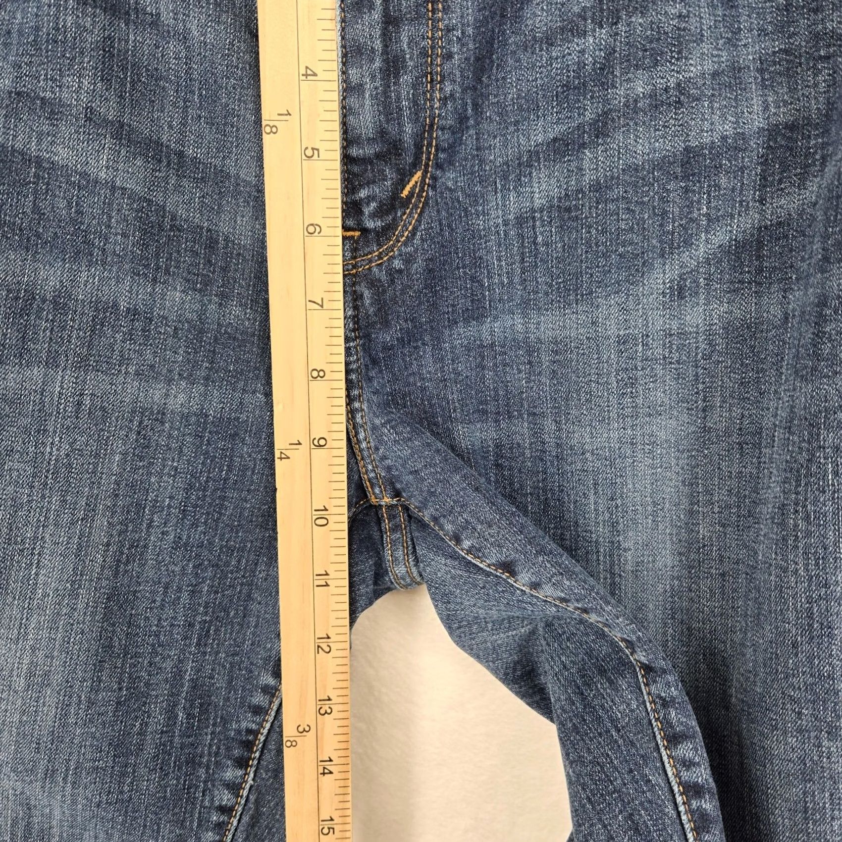 Levi's VINTAGE? No. Levi's 515 Straight Jeans Womens 12L W31 L34 Dark Wash Stretch Denim Mid Rise Size 34" / US 12 / IT 48 - 6 Thumbnail