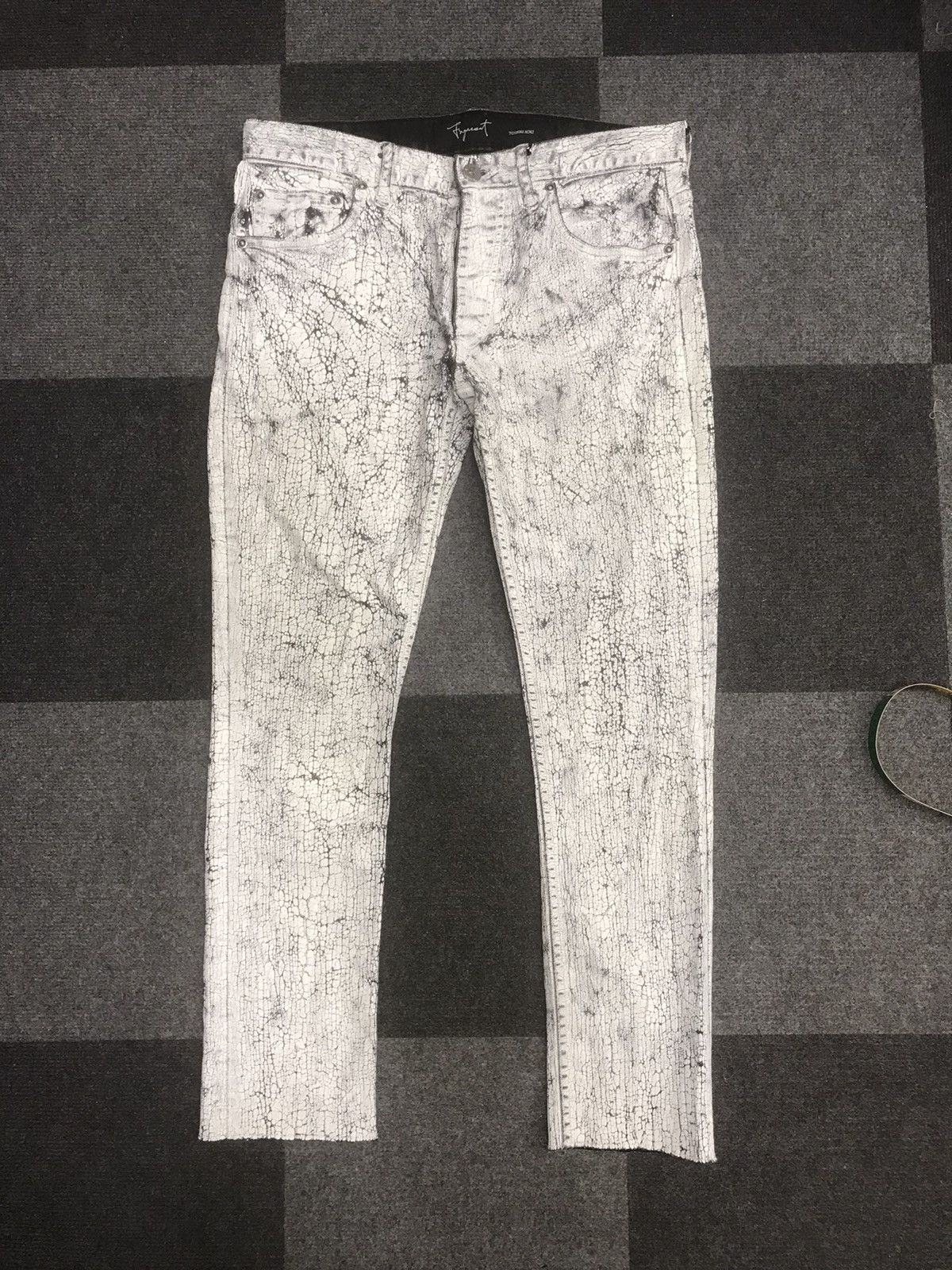 Fagassent Toshiki Aoki Cracked Paint Skinny Cropped Pant Handmade by TOSHIKI AOKI Size US 31 - 3 Thumbnail