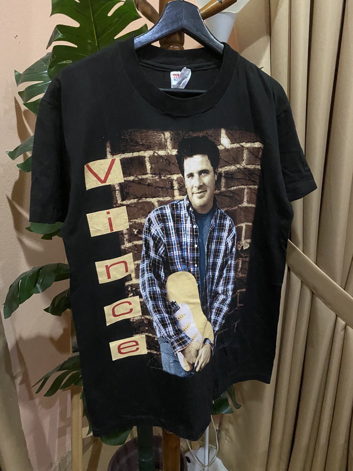 Band Tees Vintage Vince Gill 1995 Country Tour T-Shirt Black Hanes USA Size US M / EU 48-50 / 2 - 3 Thumbnail