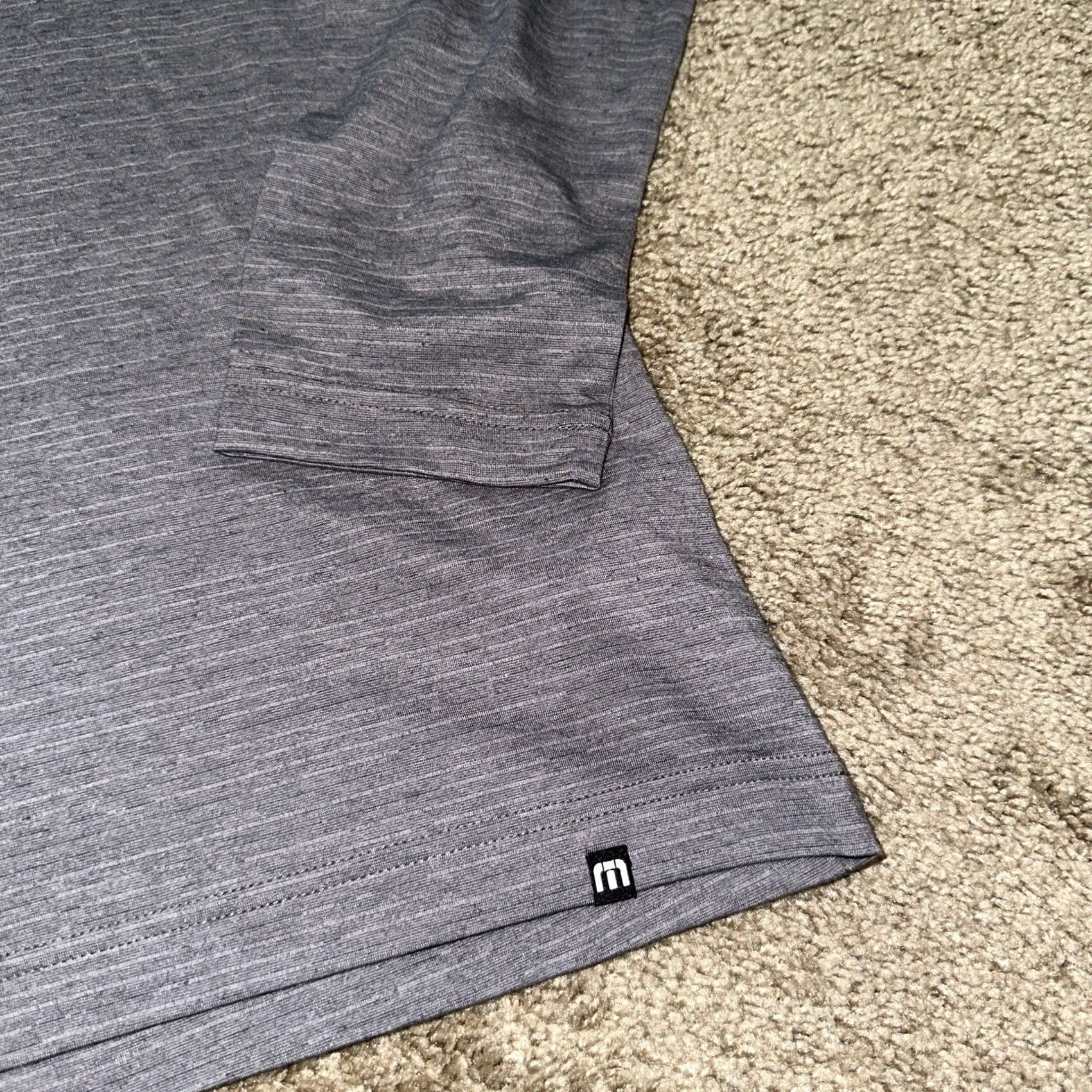 TravisMathew Travis Matthew Womens Small Performance Breathable 1/4 Zip Gray Sweater Size L / US 10 / IT 46 - 2 Thumbnail