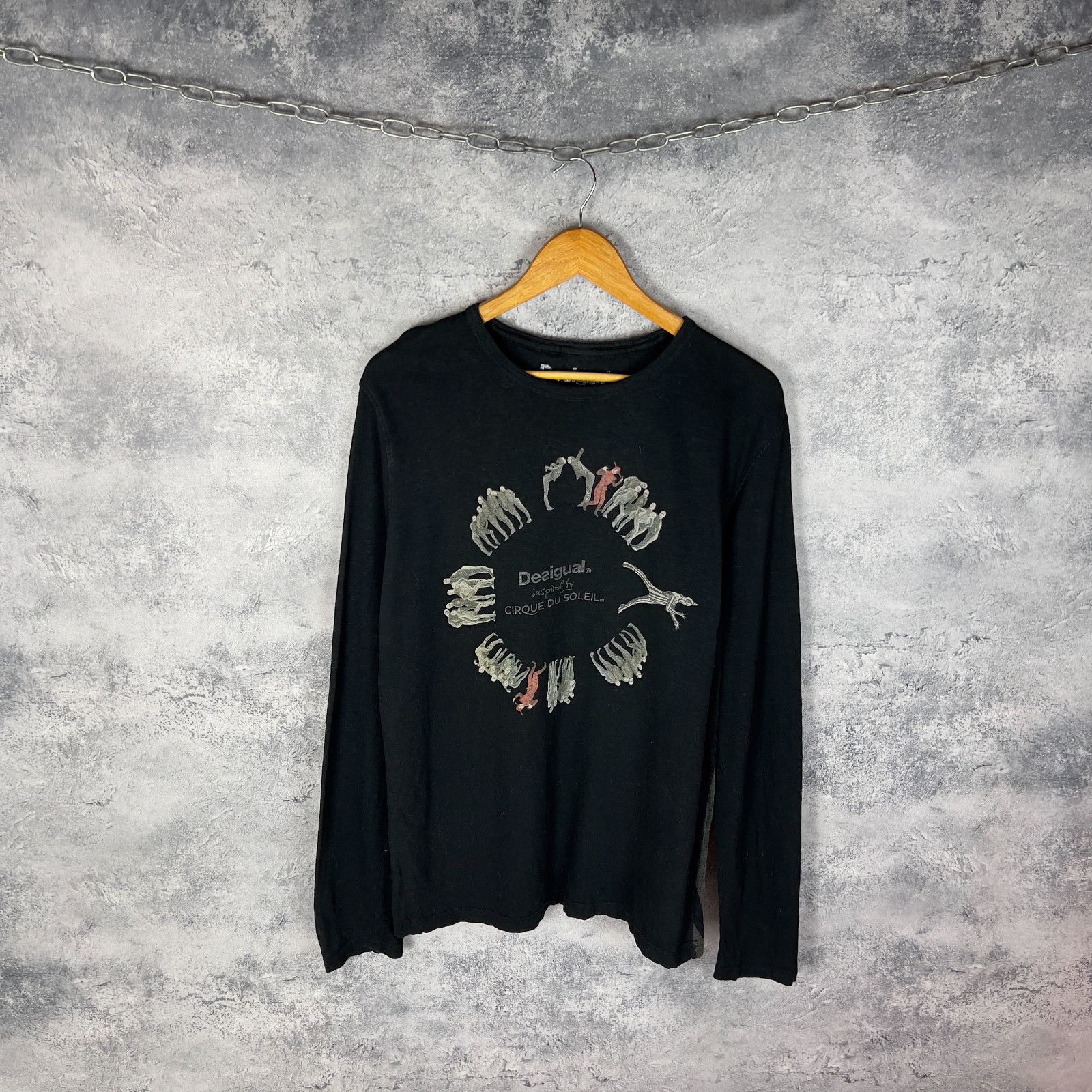 Desigual Desigual Cirque Du Soleil Tee Women's Size L Black ` Size L / US 10 / IT 46 - 1 Thumbnail