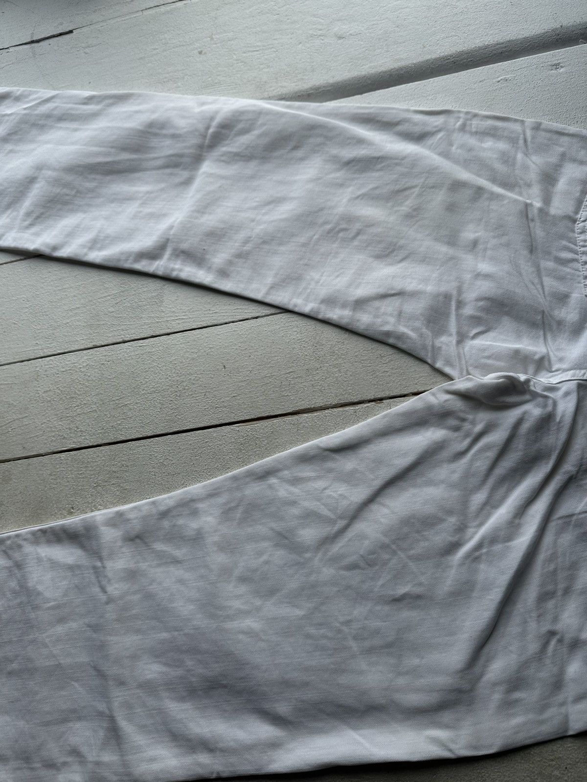 Giorgio Armani VNTG 🚨 BAGGY ARMANI JEANS LUXURY WHITE WITH LOGO PANTS Size US 31 - 12 Thumbnail