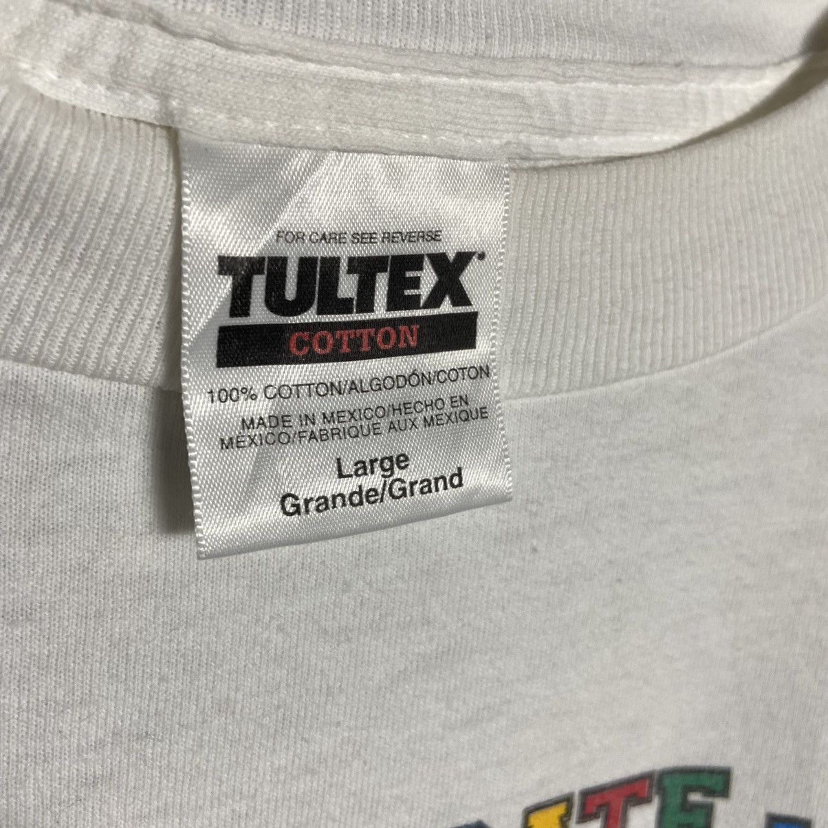 Vintage Vintage 90s Candidate Beanie Ford Clinic Graphic T-Shirt Size US L / EU 52-54 / 3 - 7 Thumbnail
