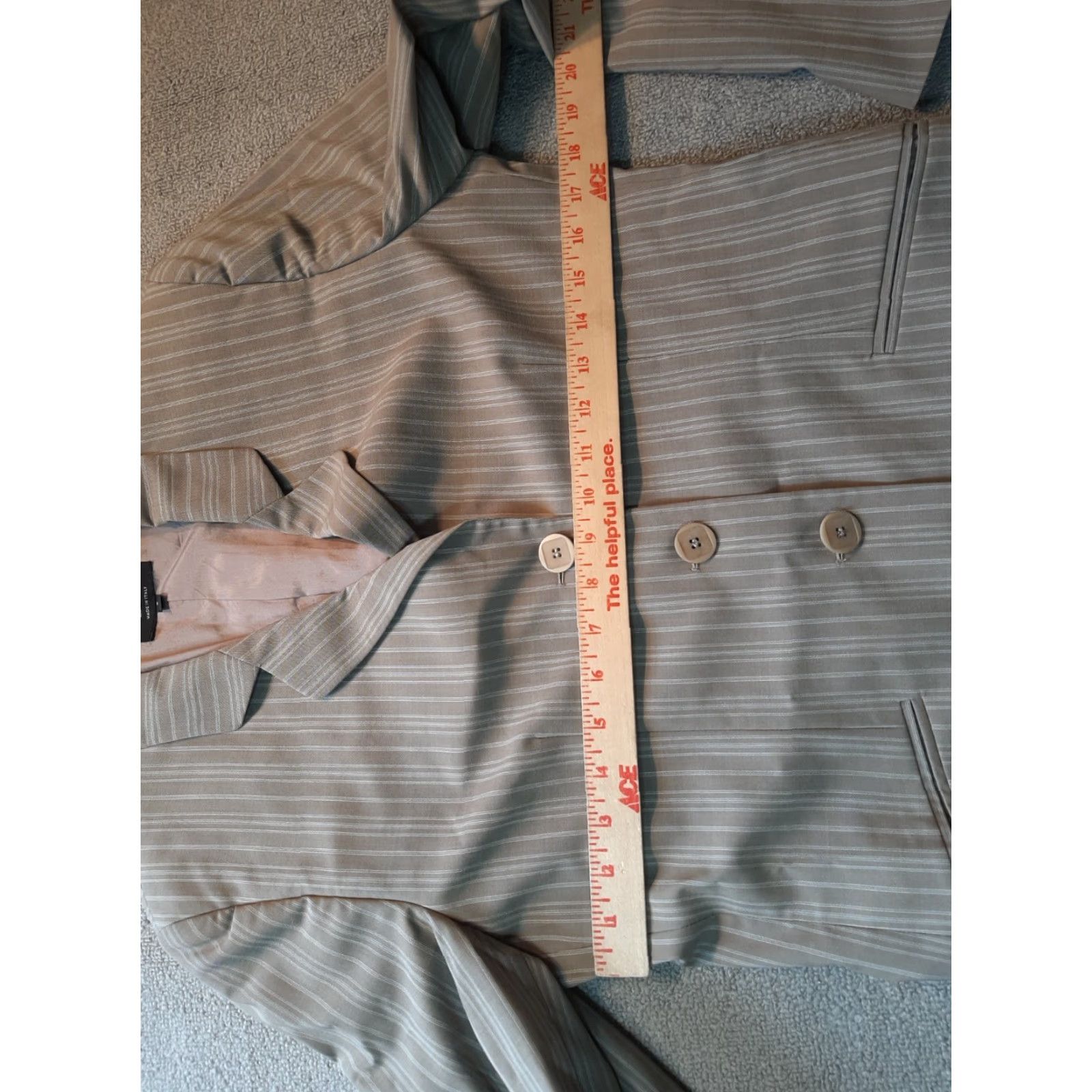 Zanella Zanella Blazer Beige Womens 3 button Womens Size 8 Blazer, Zanella, Beige, Size 8, Button Closure, Short Length, Business, Regular, Point Collar Size M / US 6-8 / IT 42-44 - 3 Thumbnail