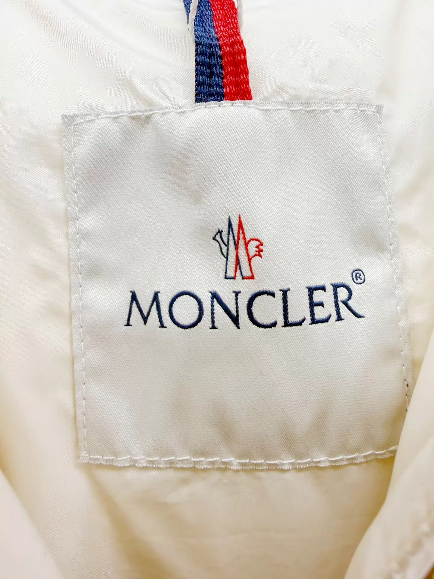 Moncler Moncler Fur Collar Down Jacket 12Y/XXS Size XXS / US 00 / IT 34 - 4 Thumbnail