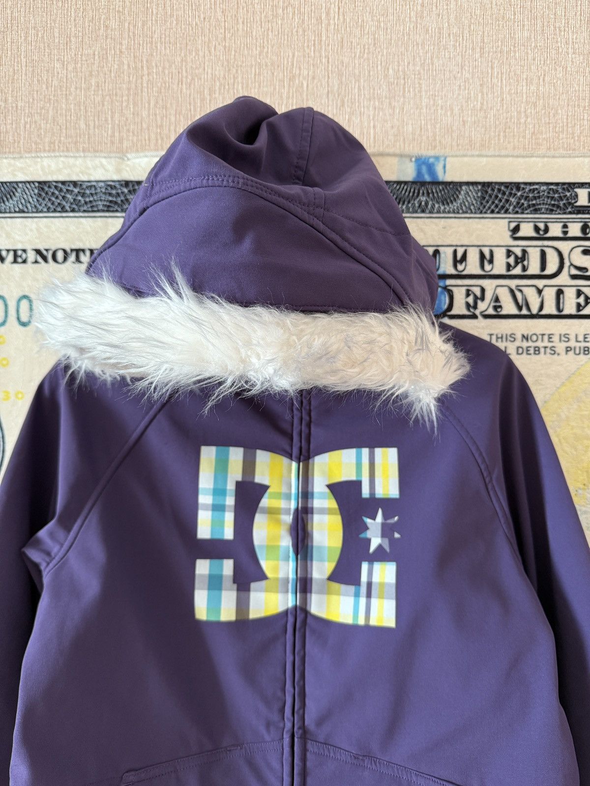 Other Vintage DC Shoes Jacket Faux Fur Hood Big Logo Ski Womens Size M / US 6-8 / IT 42-44 - 3 Thumbnail