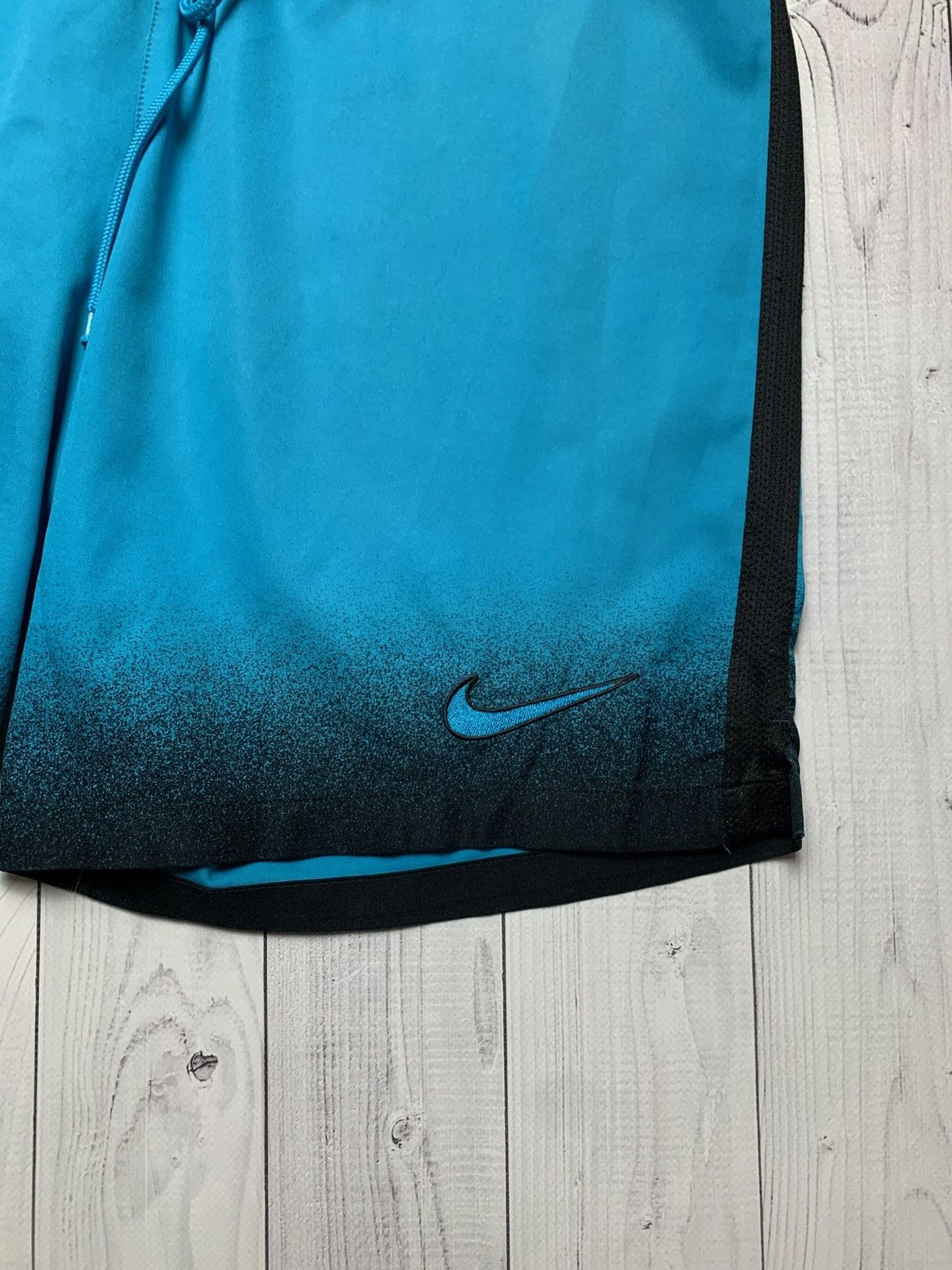 Vintage Vintage Barcelona soccer shorts size M blue logo Size US 32 / EU 48 - 3 Thumbnail