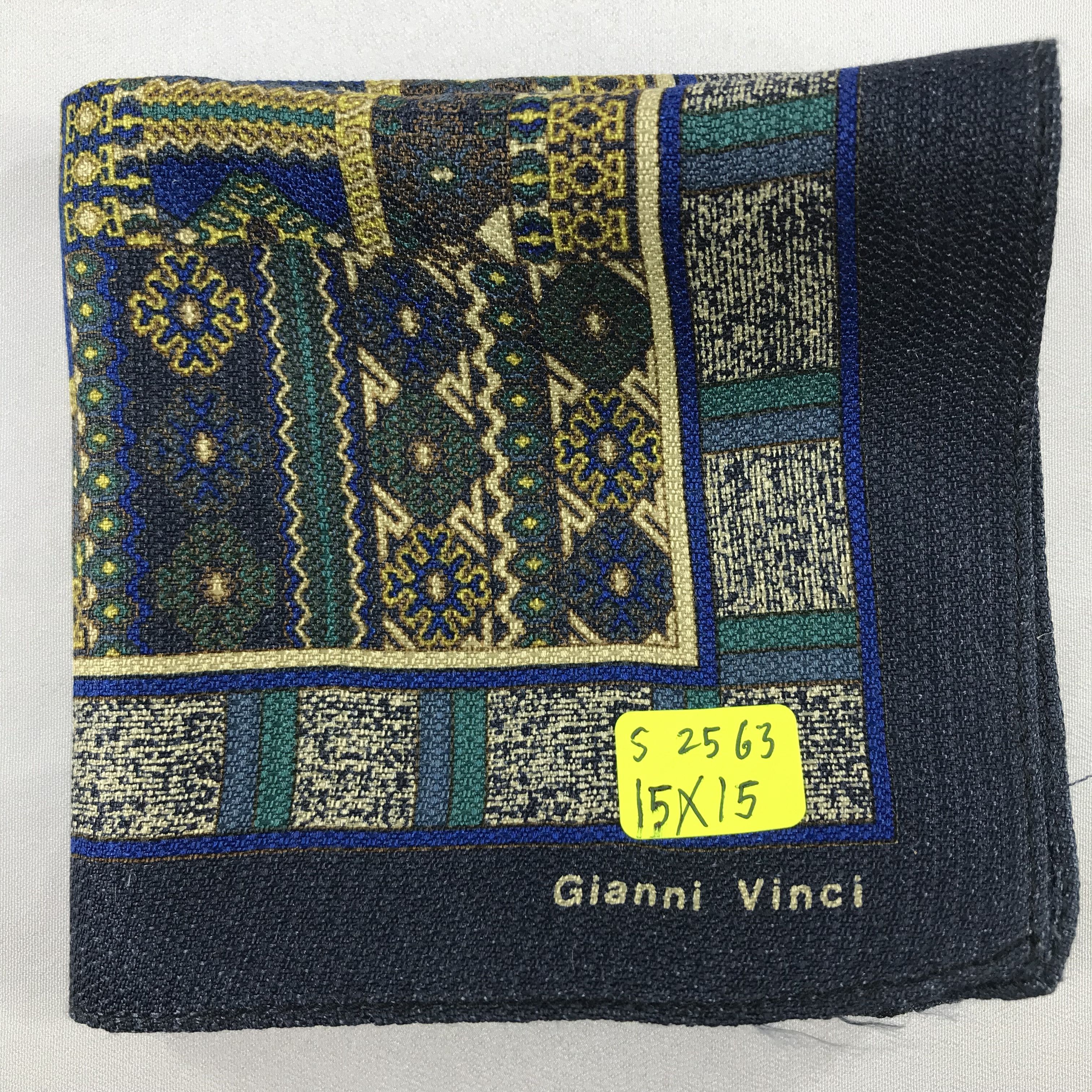 Vintage Gianni Vinci Bandana / Handkerchief / Neckerchief - S2563 Size ONE SIZE - 5 Thumbnail