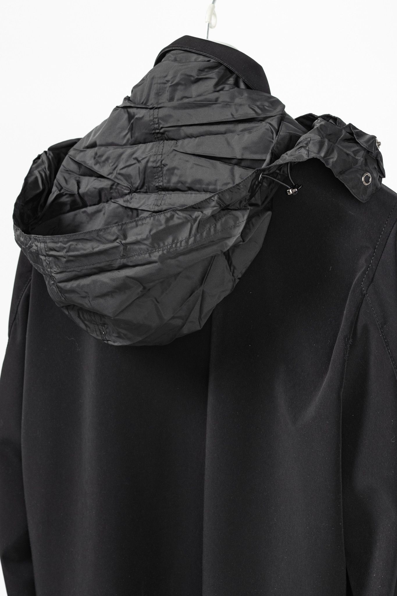 Armani Collezioni Armani Collezioni Black Water-Repellent Hidden-Hood Jacket Size US XL / EU 56 / 4 - 8 Thumbnail
