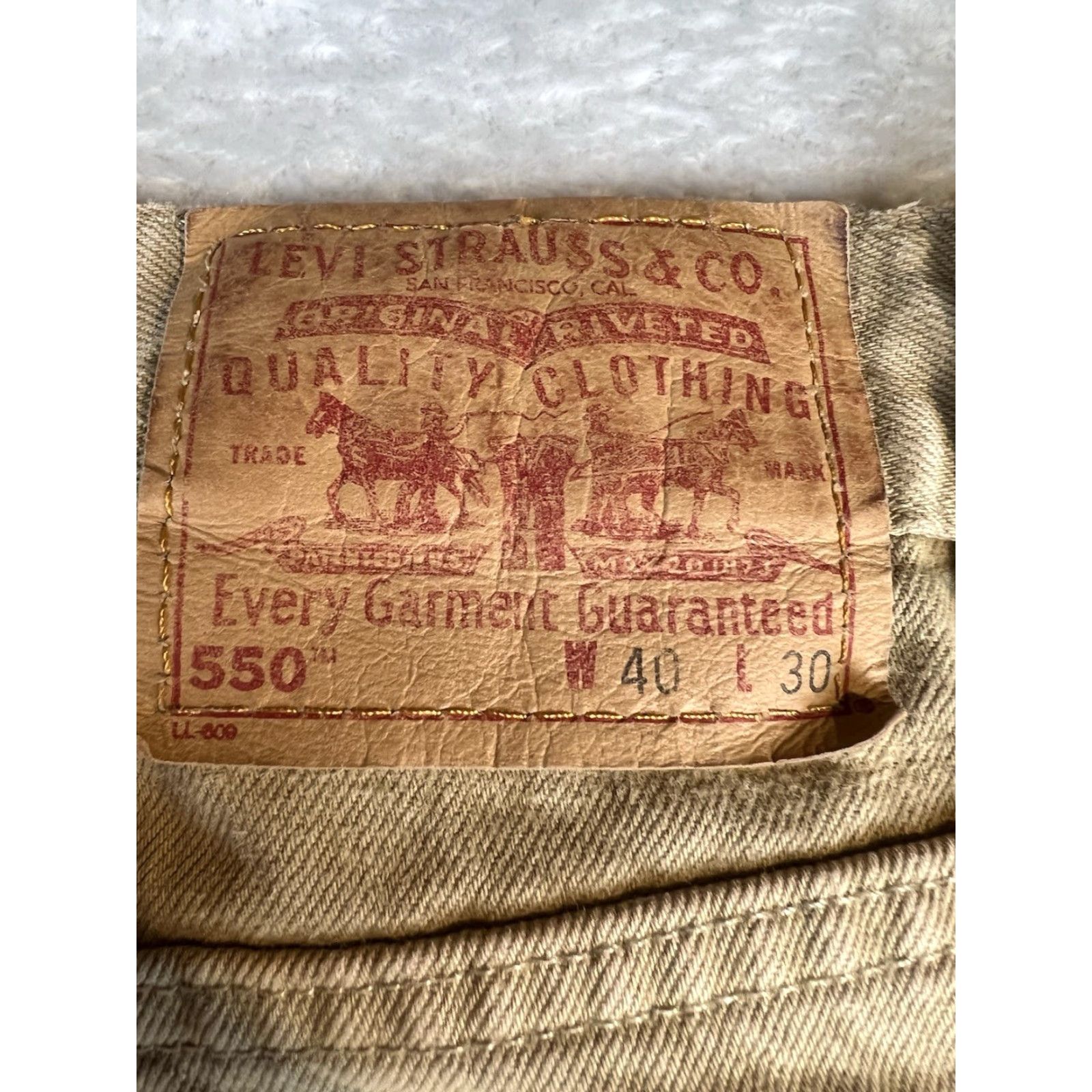 Levi's VINTAGE Levi's Jeans Mens 40x30 Beige Relaxed Straight 1990s USA Levi's 550 Size US 40 / EU 56 - 5 Thumbnail