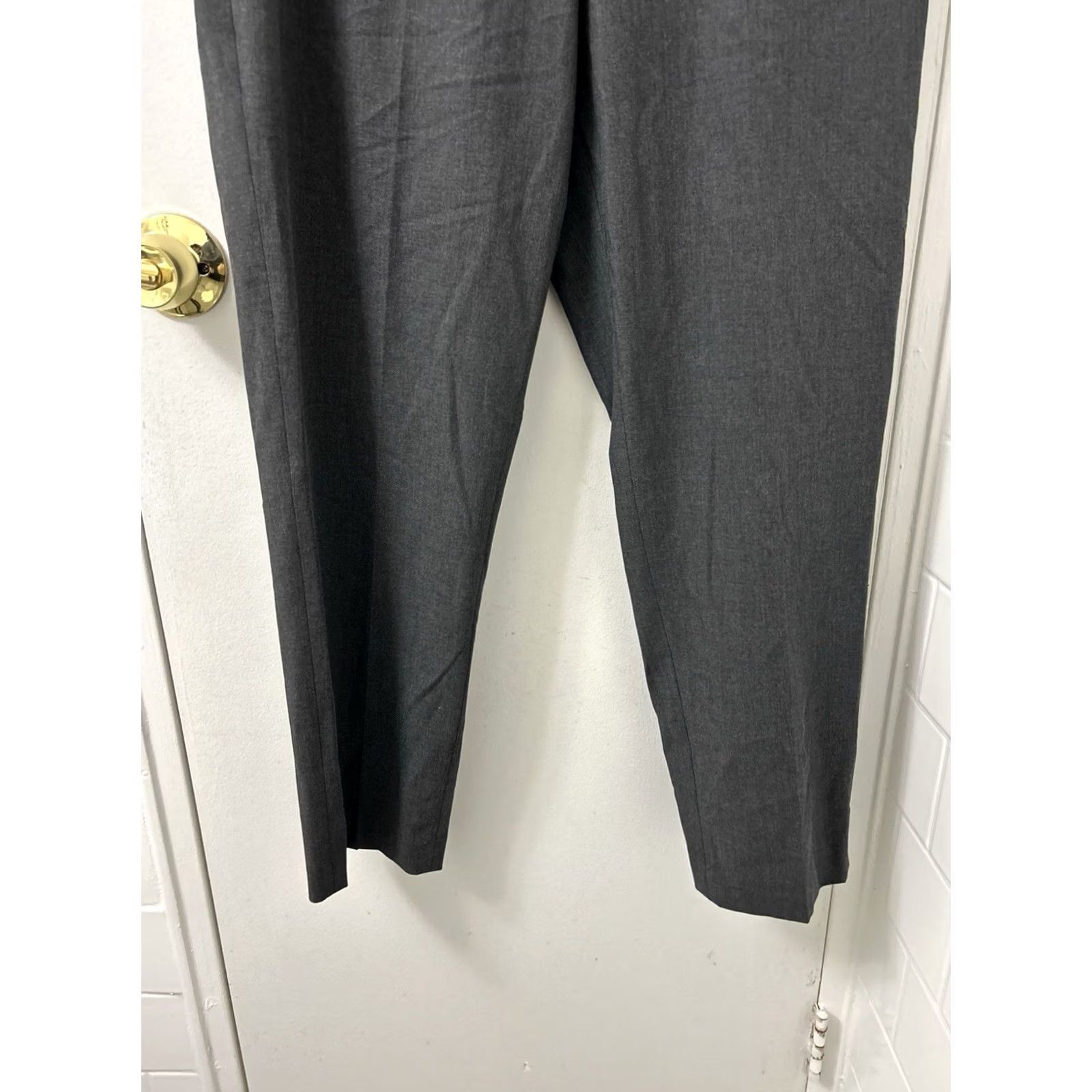 Uniqlo Uniqlo Smart Ankle Pants Womens Large W30-31 L28 Gray NWT Trousers MSRP 0 Size 36" / US 14 / IT 50 - 3 Thumbnail