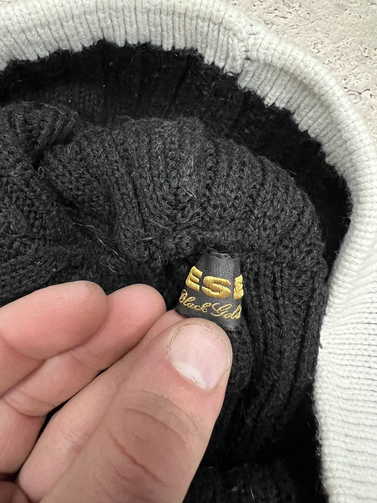 Diesel × Vintage #RARe💣💣 Diesel Black gold Y2K Style Beanie Logo Hat Size ONE SIZE - 5 Thumbnail
