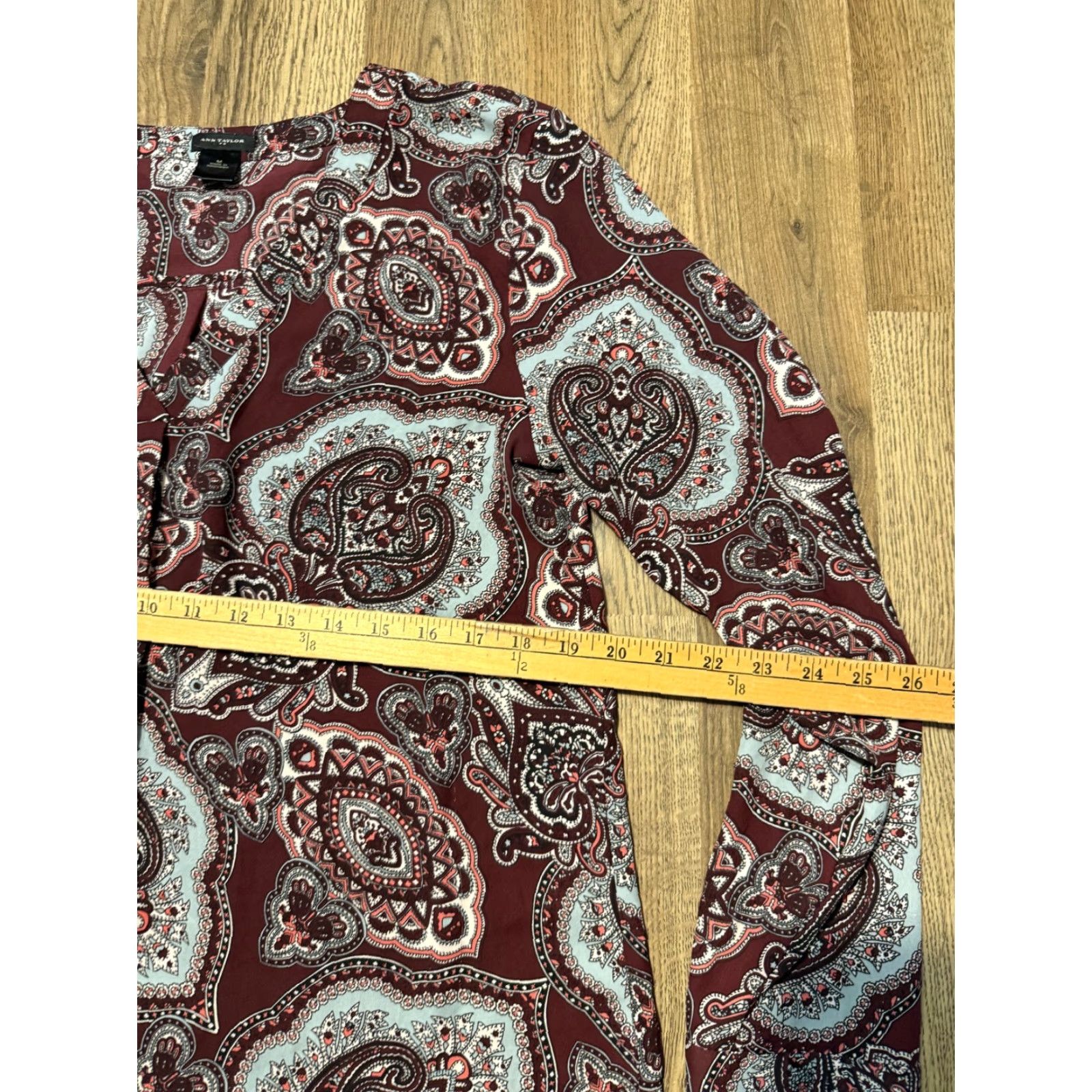 Vintage Ann Taylor Blouse Women's Medium Purple Blue Pink Paisley Long Sleeve V-Neck Size M / US 6-8 / IT 42-44 - 6 Thumbnail