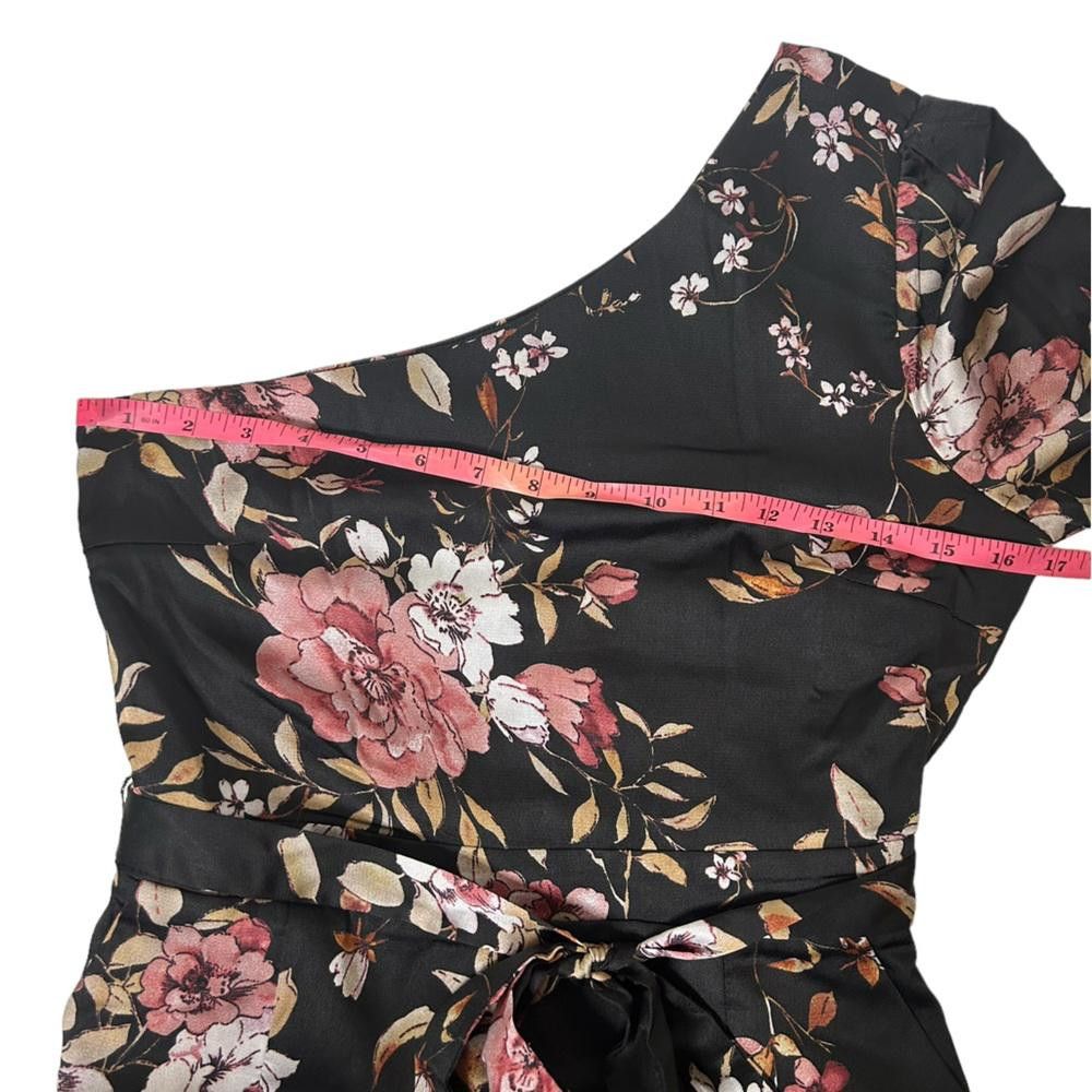 Lulus Lulus l NWT Black Satin Floral One-Shoulder Jumpsuit Small Size 28" / US 6 / IT 42 - 6 Thumbnail