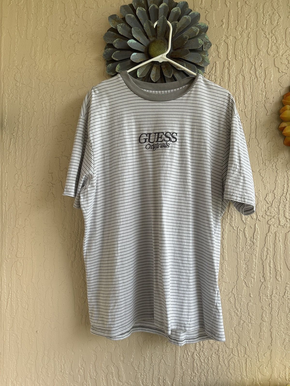 Guess × Vintage GUESS Originals Gray/White Striped T-Shirt Size US L / EU 52-54 / 3 - 1 Thumbnail