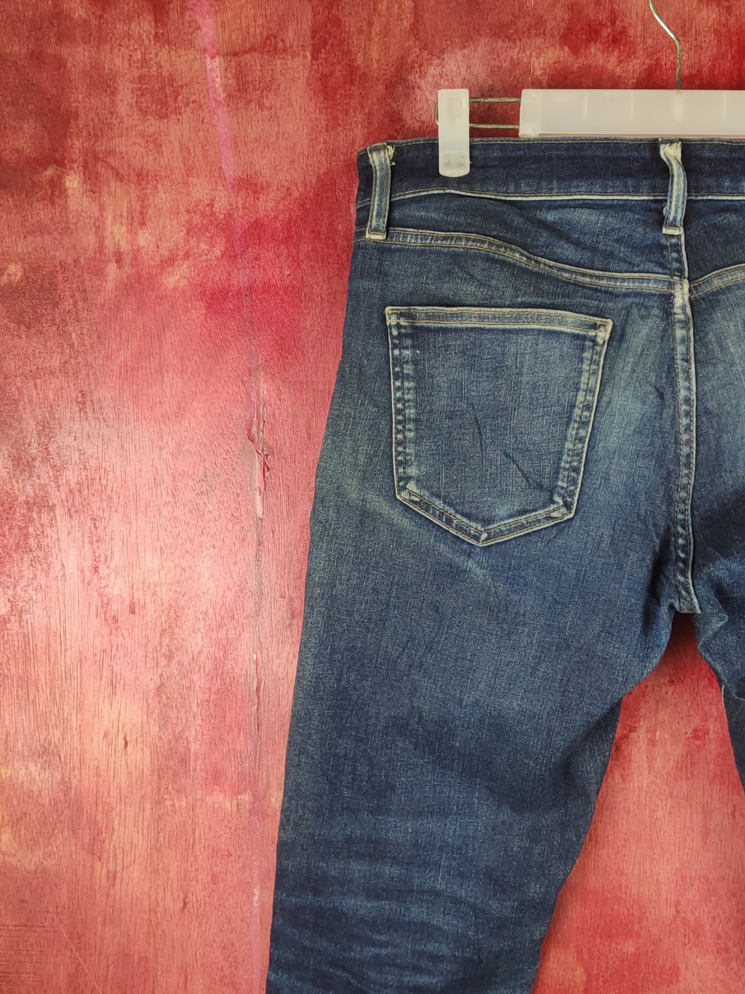 Japanese Brand Uniqlo Dark Blue Distressed Ripped Jeans #S2363 Size US 31 - 8 Thumbnail