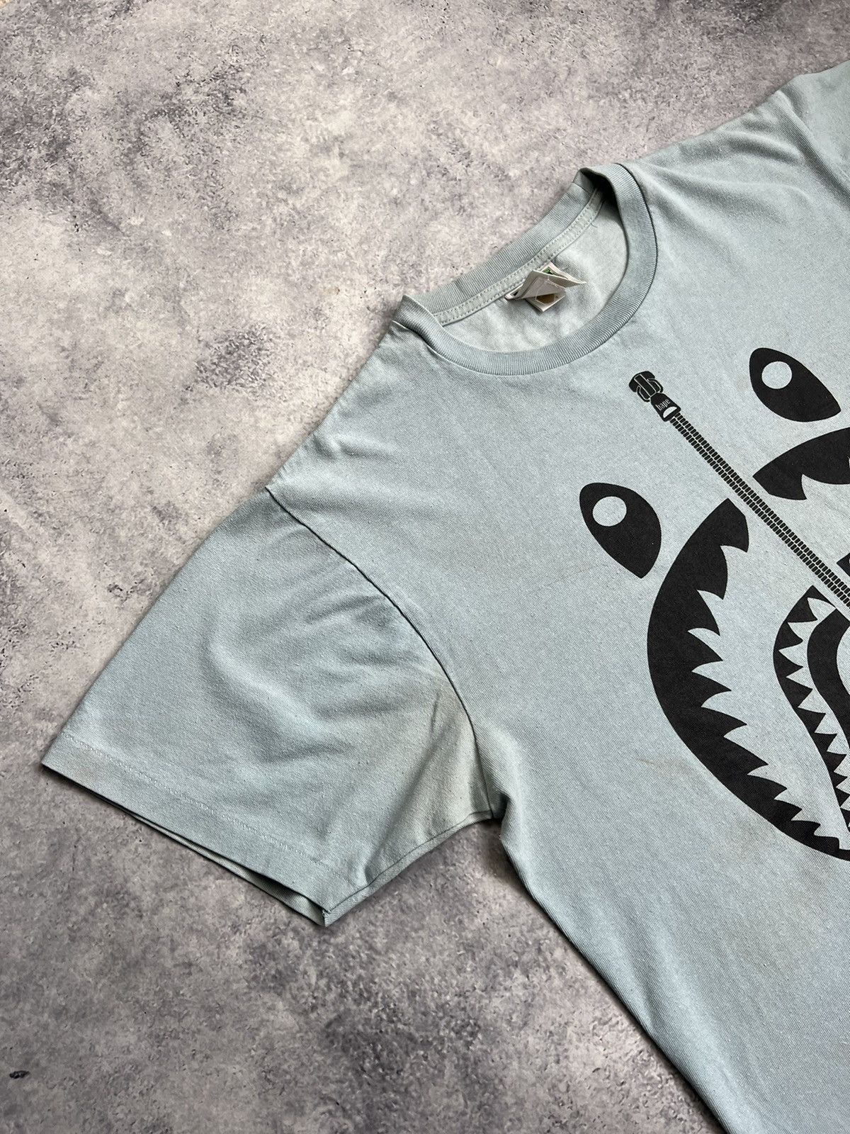 Bape Bicolor Shark Tee Size US M / EU 48-50 / 2 - 2 Thumbnail